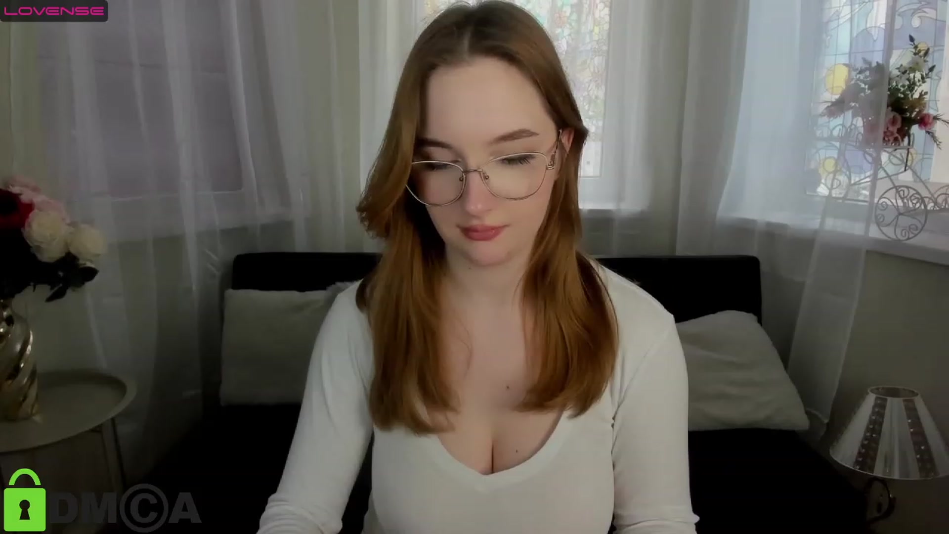 Gallery image thumbnail from AnaFoxy's myfreecams stream on, 04/05/2023, 10:47 image 4 of 20