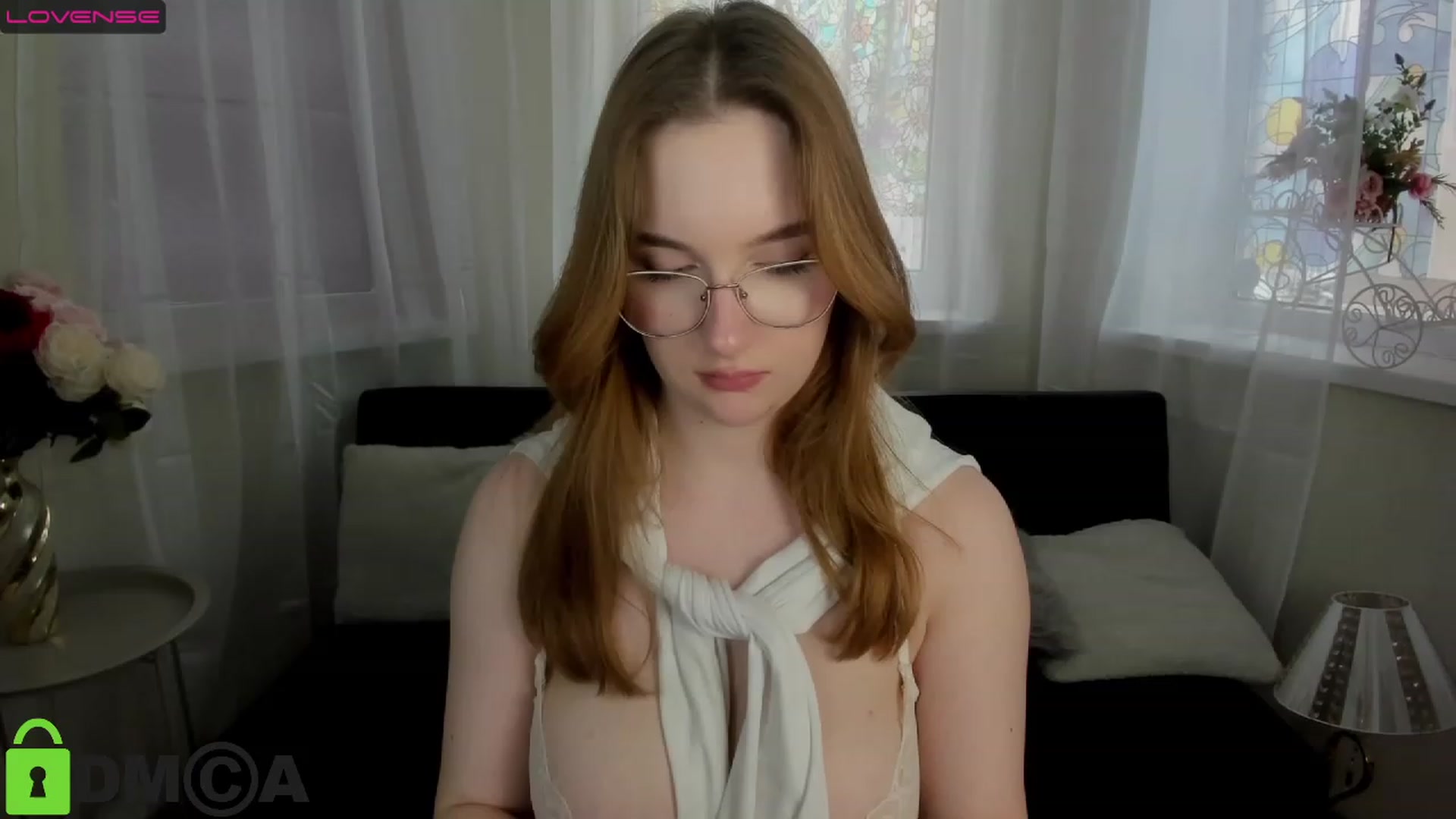 Gallery image thumbnail from AnaFoxy's myfreecams stream on, 04/05/2023, 11:25 image 19 of 20