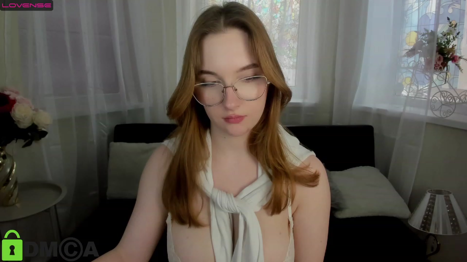 Gallery image thumbnail from AnaFoxy's myfreecams stream on, 04/05/2023, 11:25 image 13 of 20