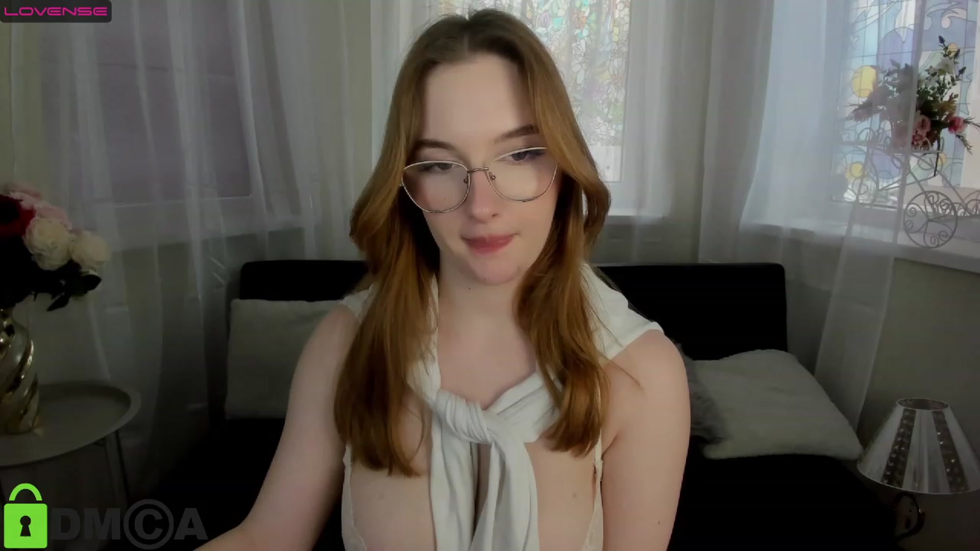 Gallery image thumbnail from AnaFoxy's myfreecams stream on, 04/05/2023, 11:25 image 18 of 20