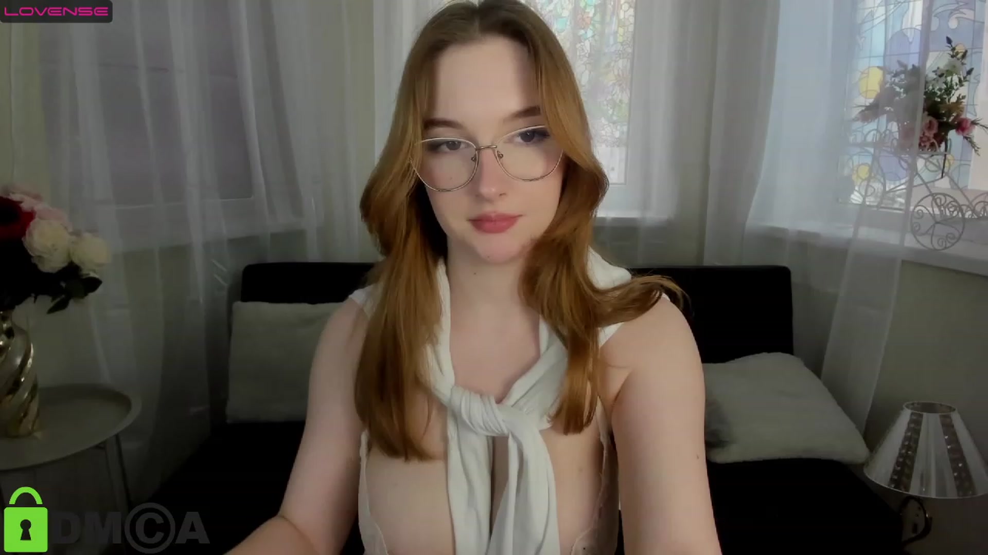 Gallery image thumbnail from AnaFoxy's myfreecams stream on, 04/05/2023, 11:25 image 10 of 20