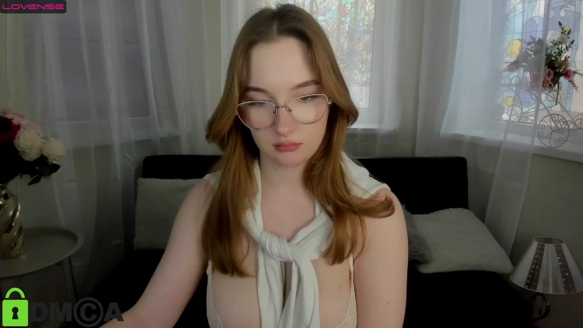 Gallery image thumbnail from AnaFoxy's myfreecams stream on, 04/05/2023, 11:25 image 12 of 20