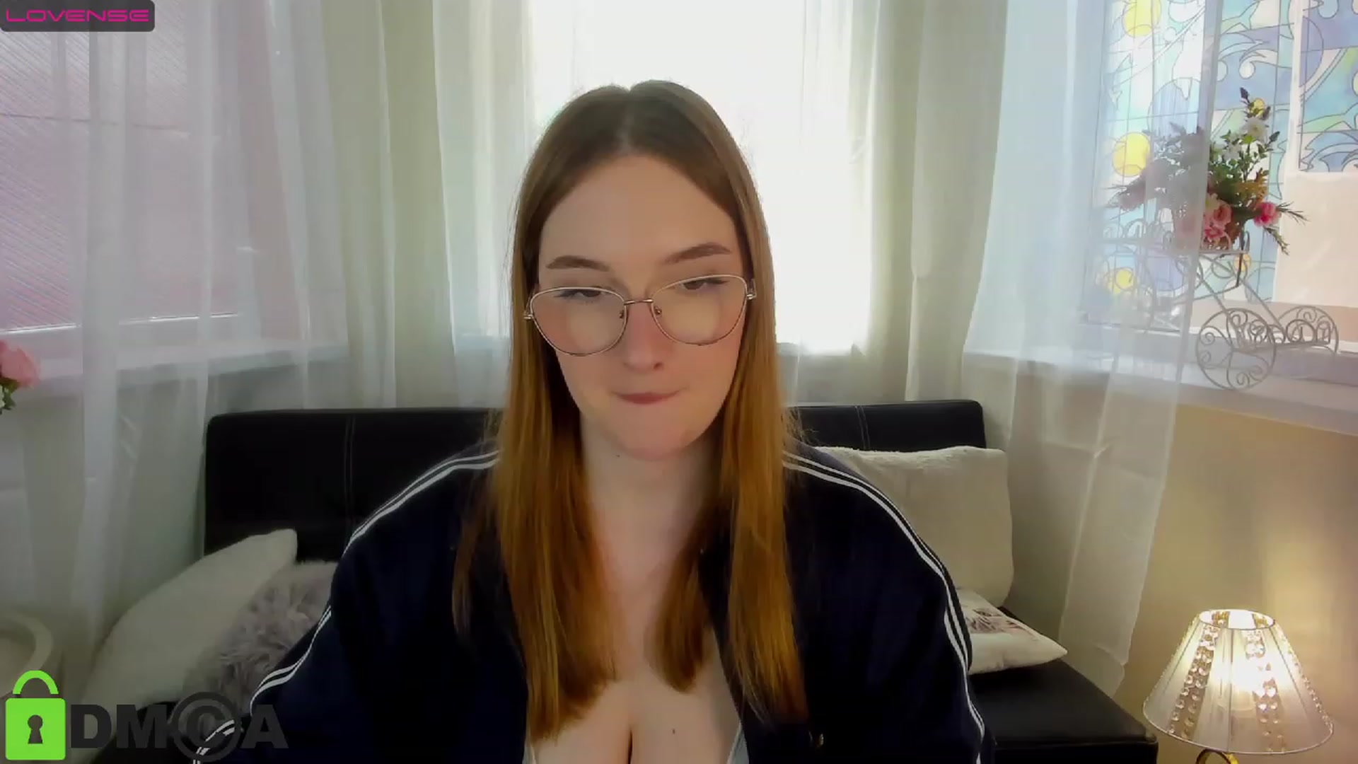 Gallery image thumbnail from AnaFoxy's myfreecams stream on, 04/07/2023, 11:30 image 10 of 20