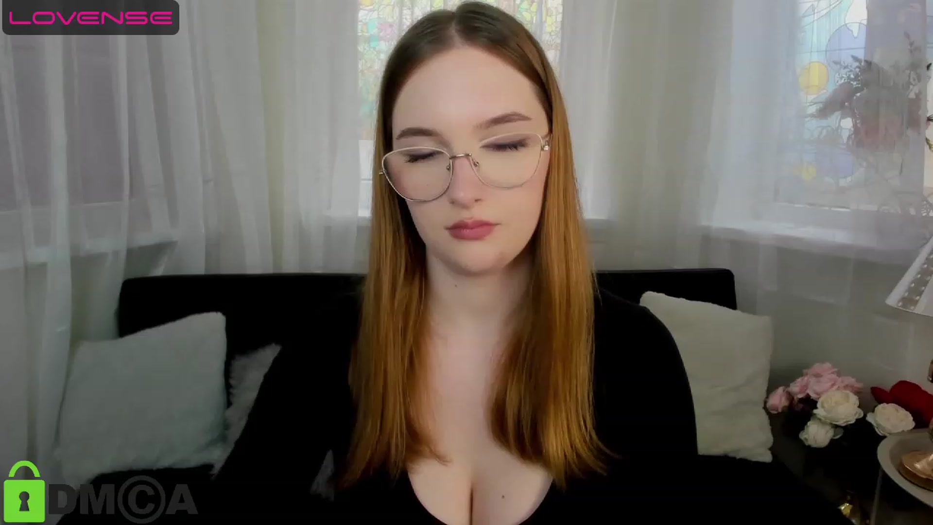 Gallery image thumbnail from AnaFoxy's myfreecams stream on, 04/12/2023, 10:55 image 16 of 20