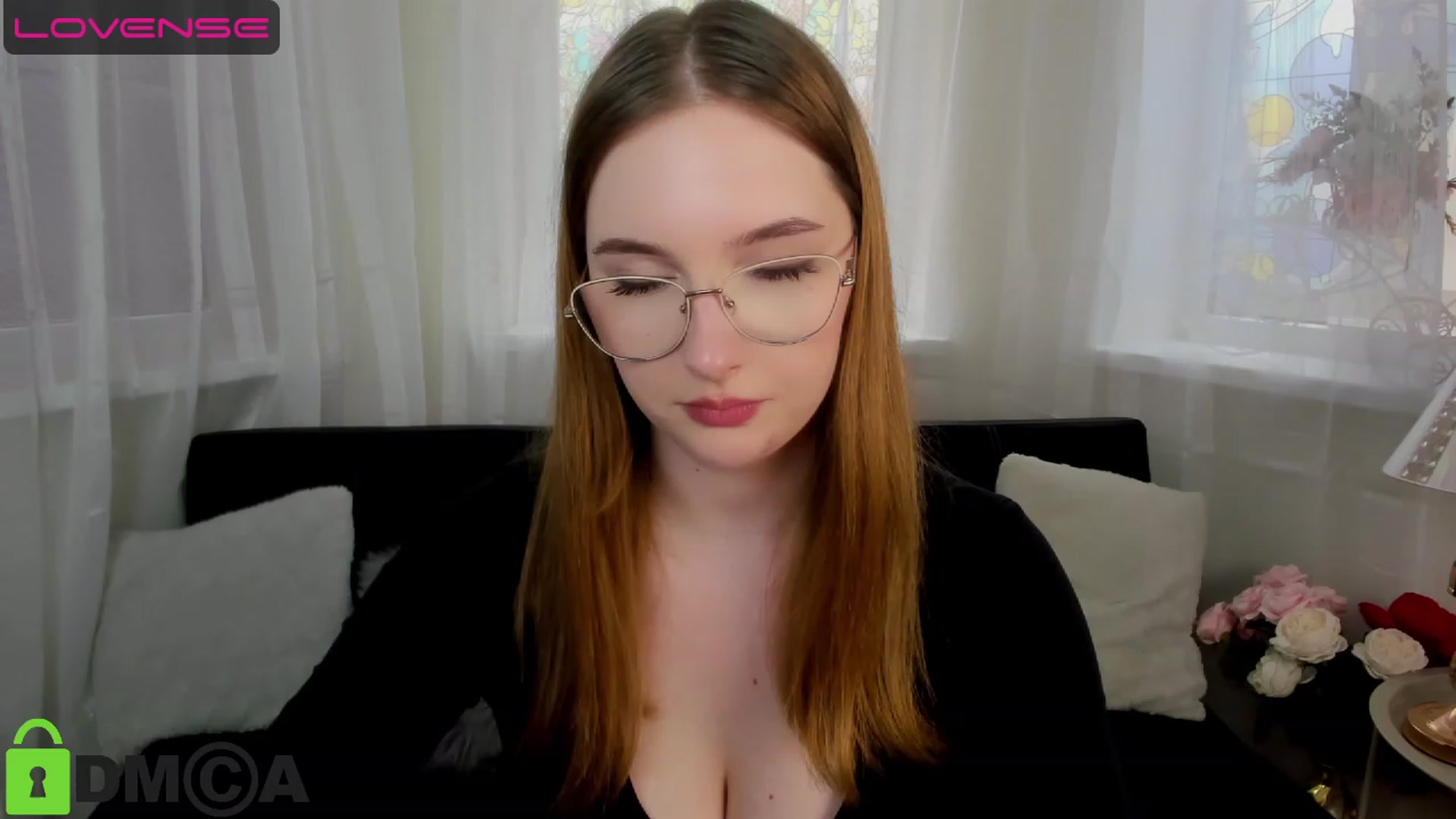Gallery image thumbnail from AnaFoxy's myfreecams stream on, 04/12/2023, 10:55 image 8 of 20