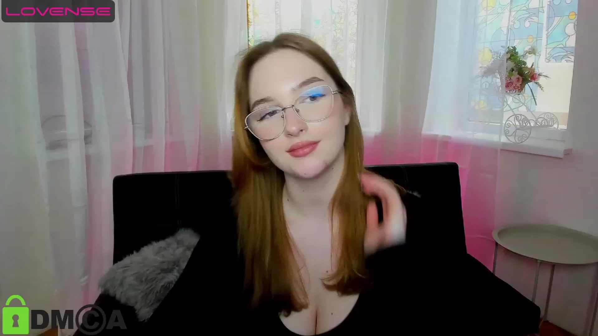 Gallery image thumbnail from AnaFoxy's myfreecams stream on, 04/20/2023, 12:00 image 6 of 20