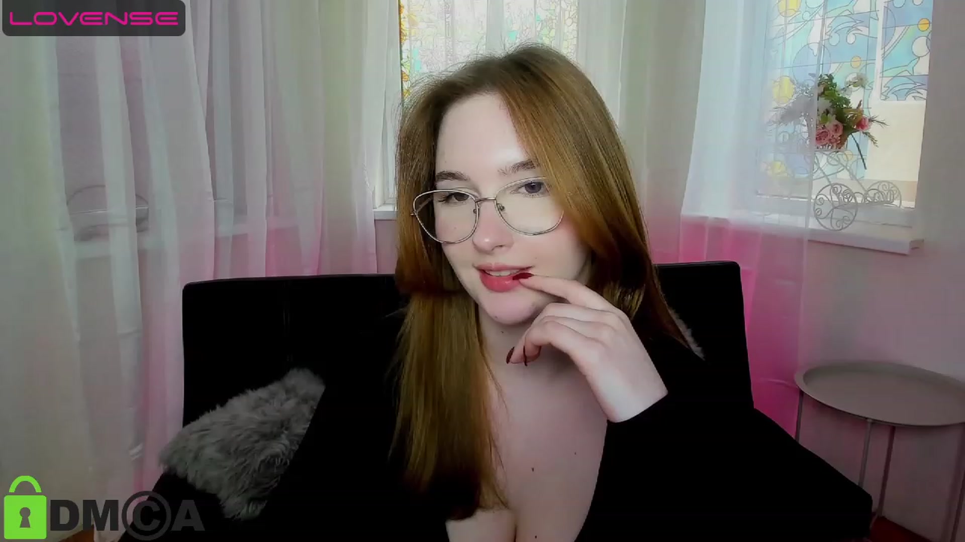 Gallery image thumbnail from AnaFoxy's myfreecams stream on, 04/20/2023, 12:00 image 1 of 20