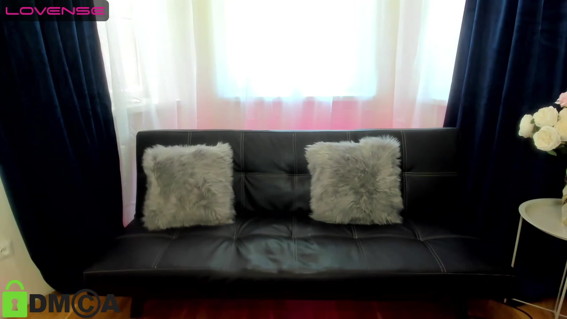 Gallery image thumbnail from AnaFoxy's myfreecams stream on, 05/01/2023, 09:25 image 2 of 20