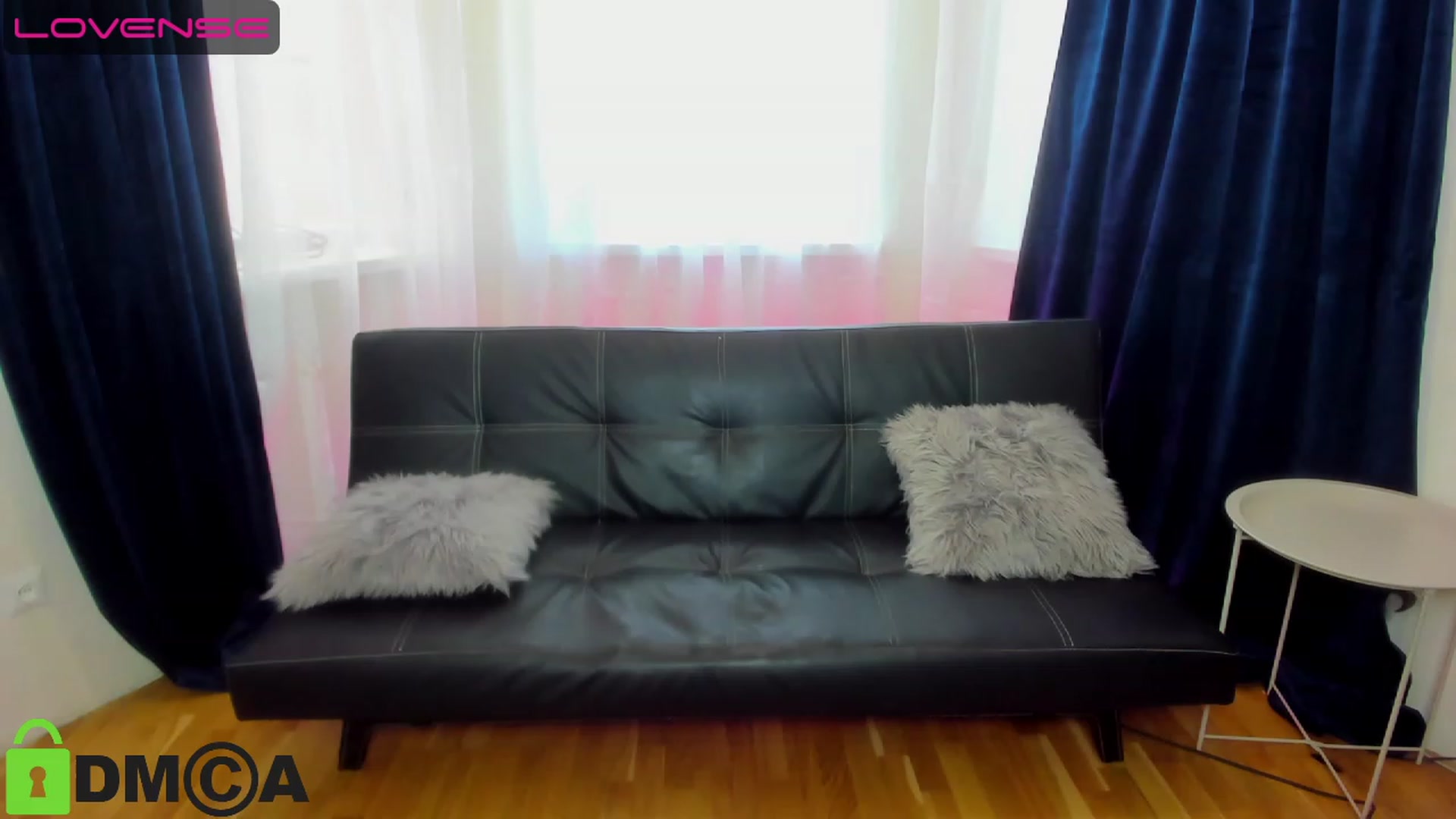 Gallery image thumbnail from AnaFoxy's myfreecams stream on, 06/01/2023, 10:17 image 14 of 20