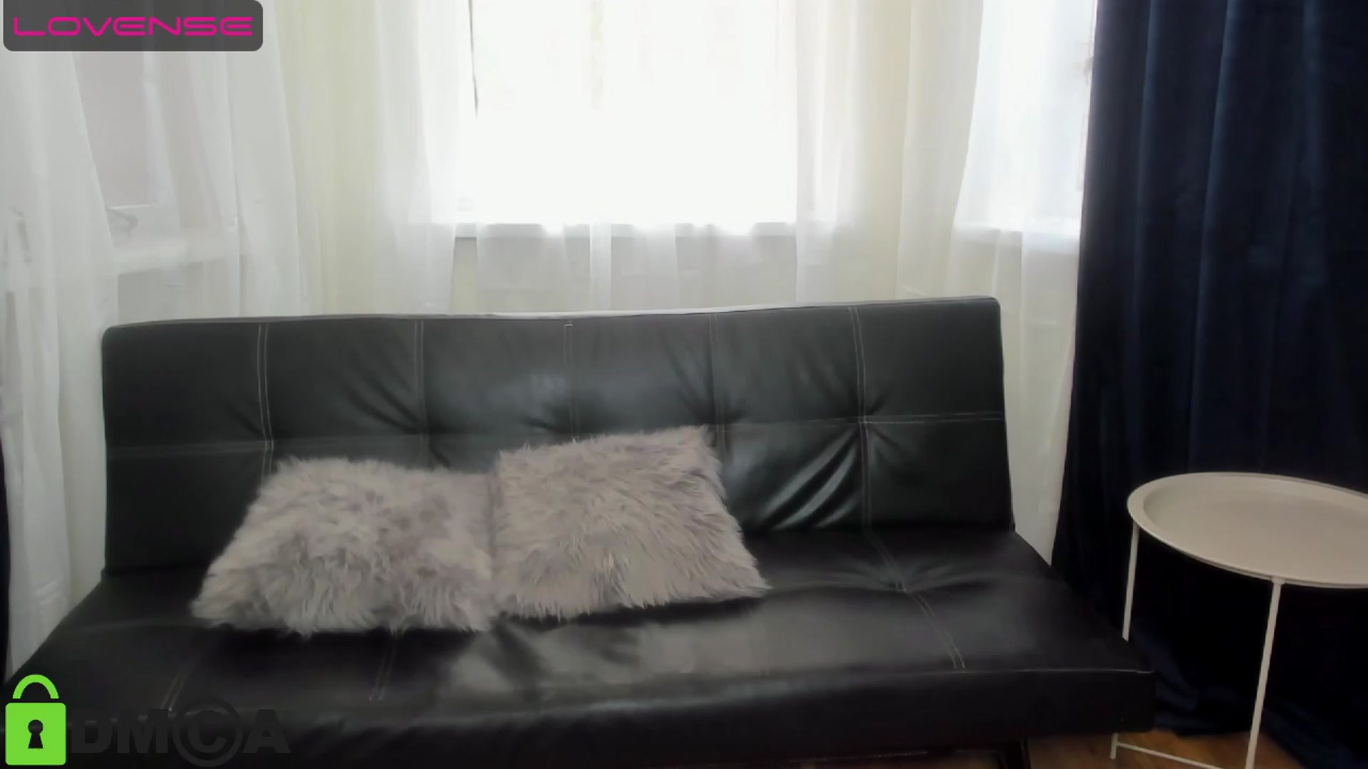 Gallery image thumbnail from AnaFoxy's myfreecams stream on, 06/11/2023, 10:31 image 6 of 20