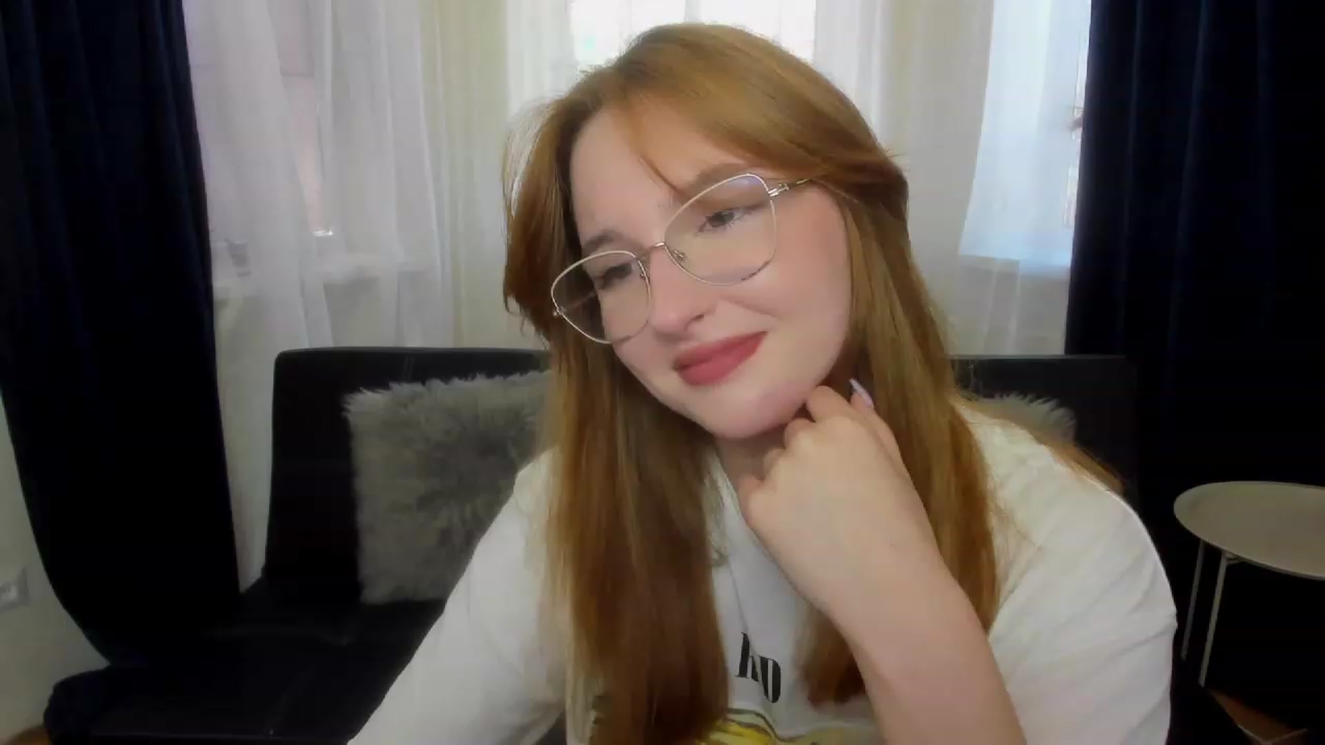 Gallery image thumbnail from AnaFoxy's myfreecams stream on, 06/26/2023, 09:20 image 16 of 20