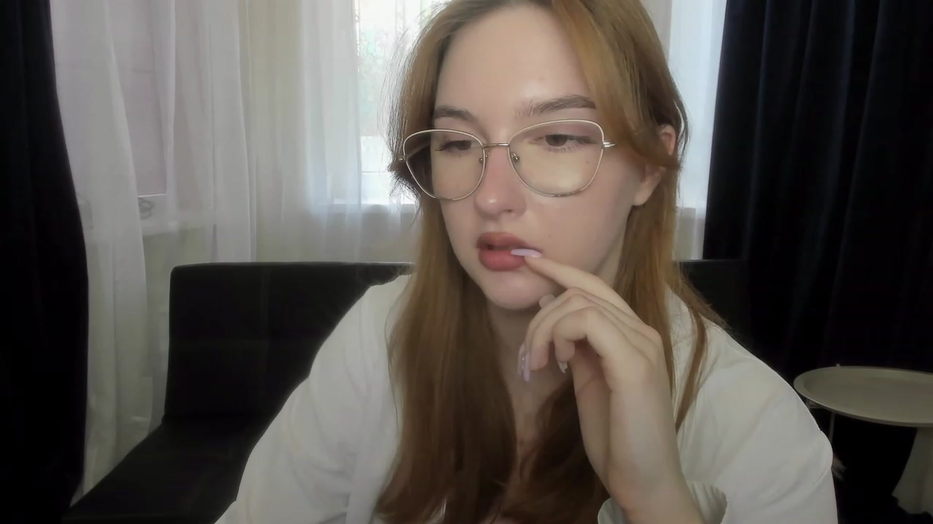 Gallery image thumbnail from AnaFoxy's myfreecams stream on, 07/09/2023, 11:58 image 4 of 20