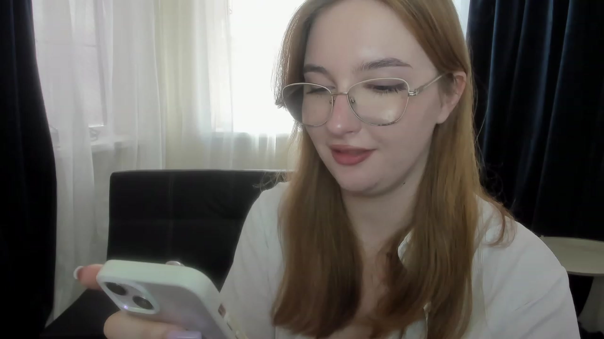 Gallery image thumbnail from AnaFoxy's myfreecams stream on, 07/09/2023, 11:58 image 18 of 20