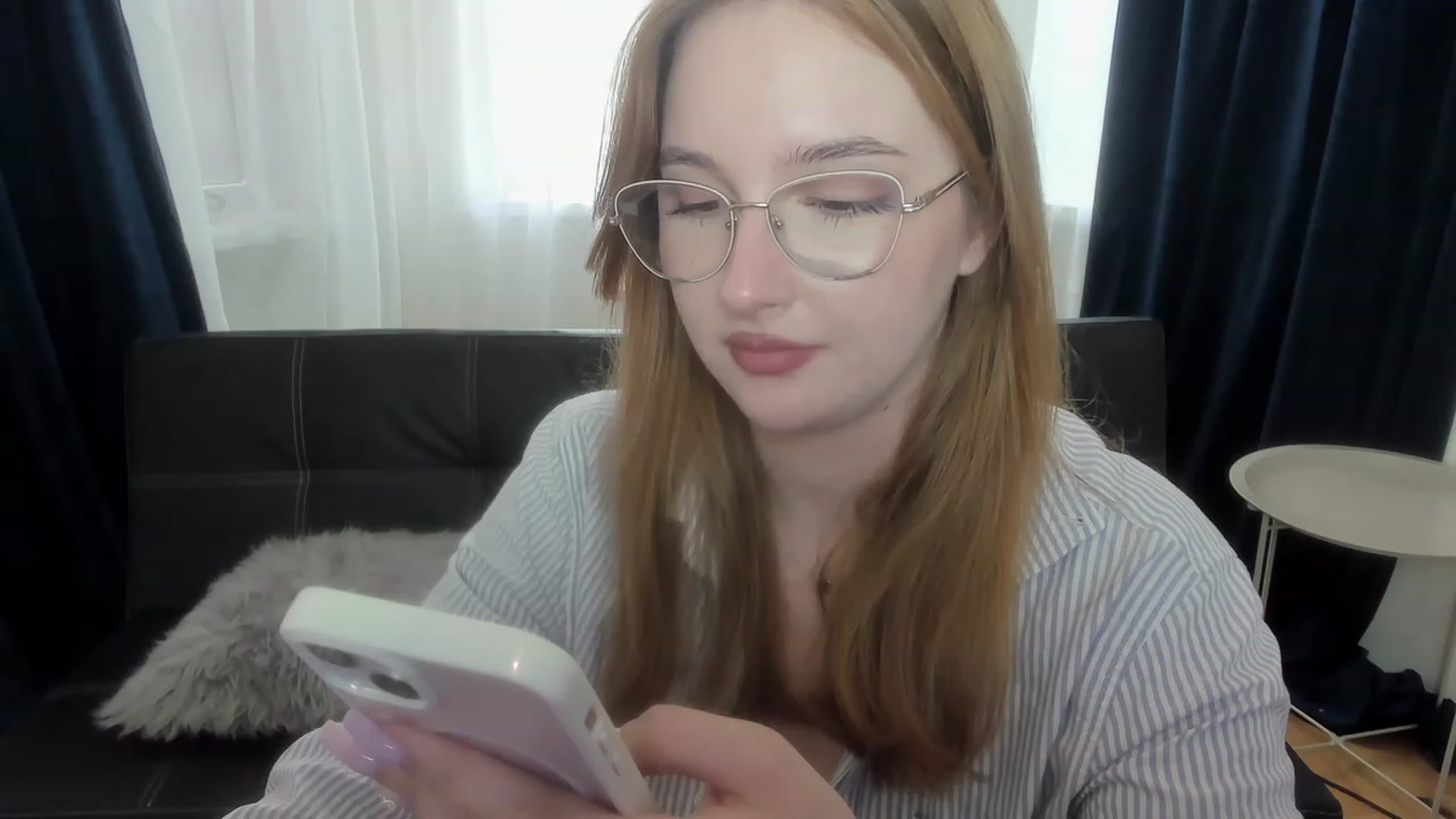 Gallery image thumbnail from AnaFoxy's myfreecams stream on, 07/12/2023, 11:50 image 13 of 20