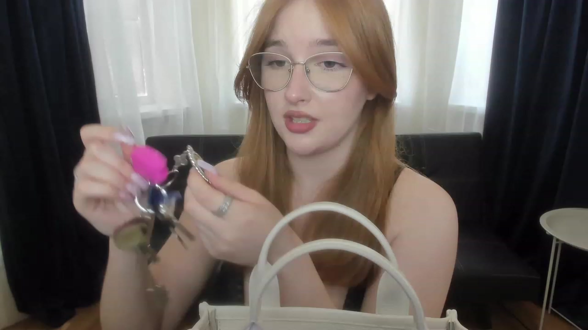 Gallery image thumbnail from AnaFoxy's myfreecams stream on, 07/19/2023, 09:33 image 20 of 20