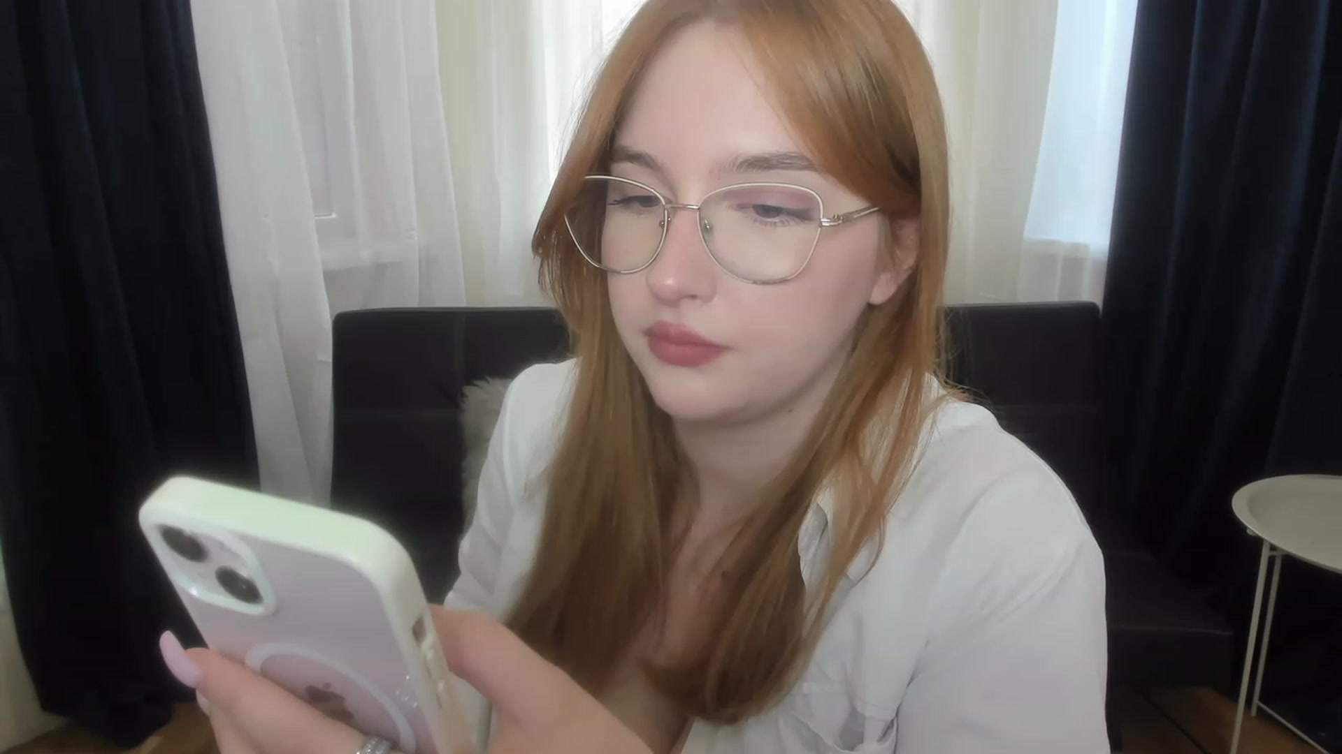 Gallery image thumbnail from AnaFoxy's myfreecams stream on, 07/19/2023, 09:33 image 3 of 20
