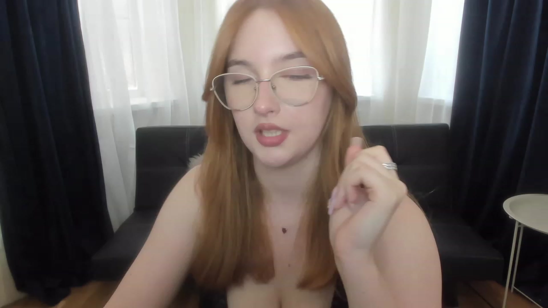 Gallery image thumbnail from AnaFoxy's myfreecams stream on, 07/19/2023, 11:13 image 12 of 20