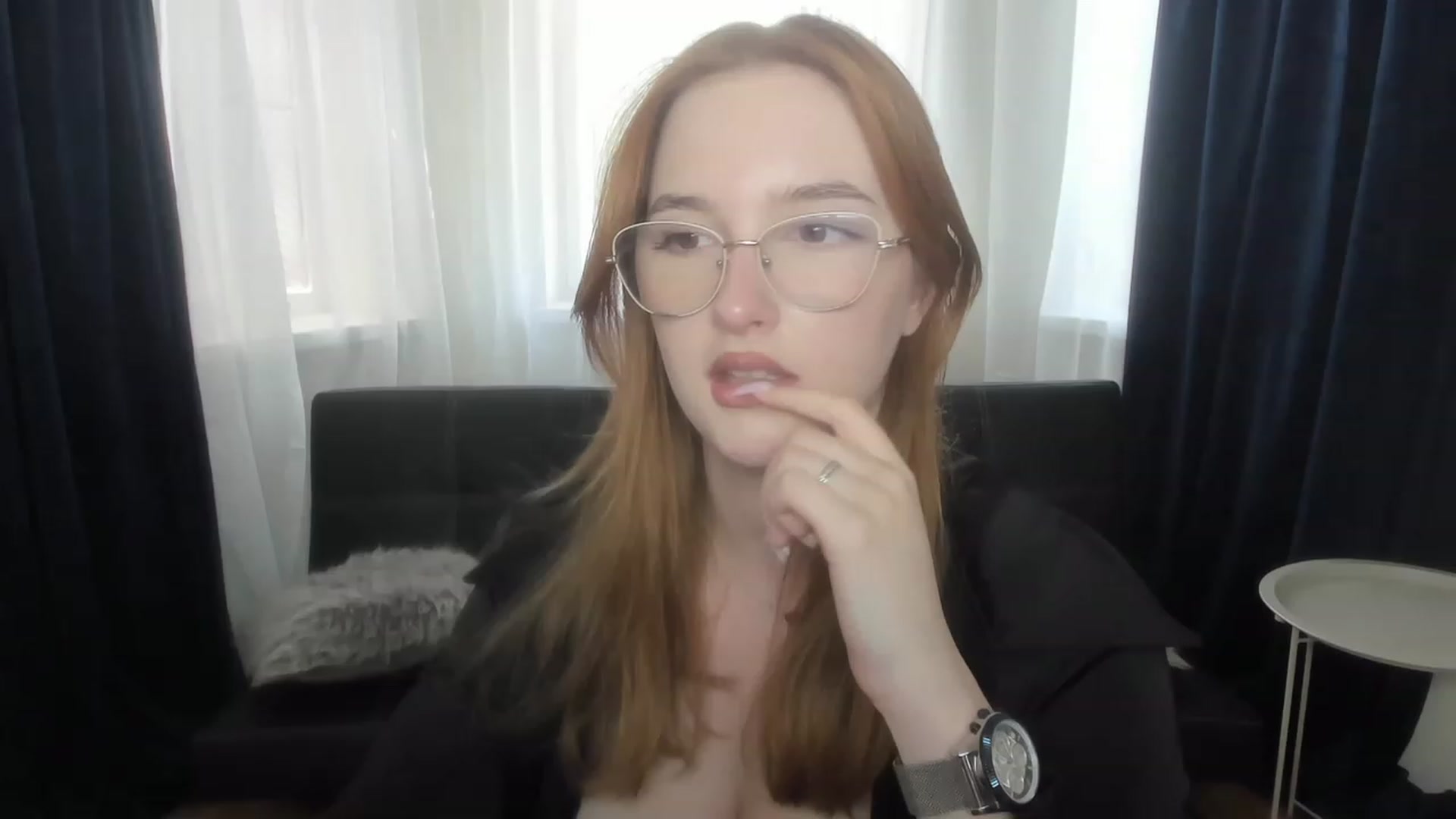 Gallery image thumbnail from AnaFoxy's myfreecams stream on, 07/20/2023, 10:37 image 8 of 20