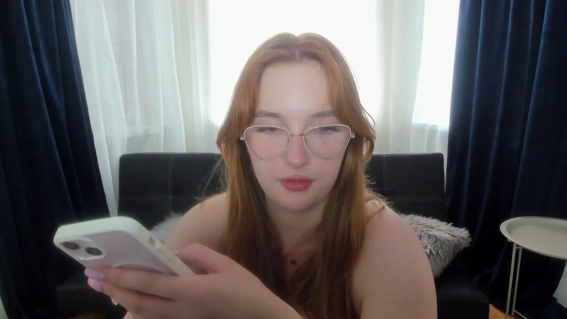 Gallery image thumbnail from AnaFoxy's myfreecams stream on, 07/22/2023, 12:14 image 11 of 20