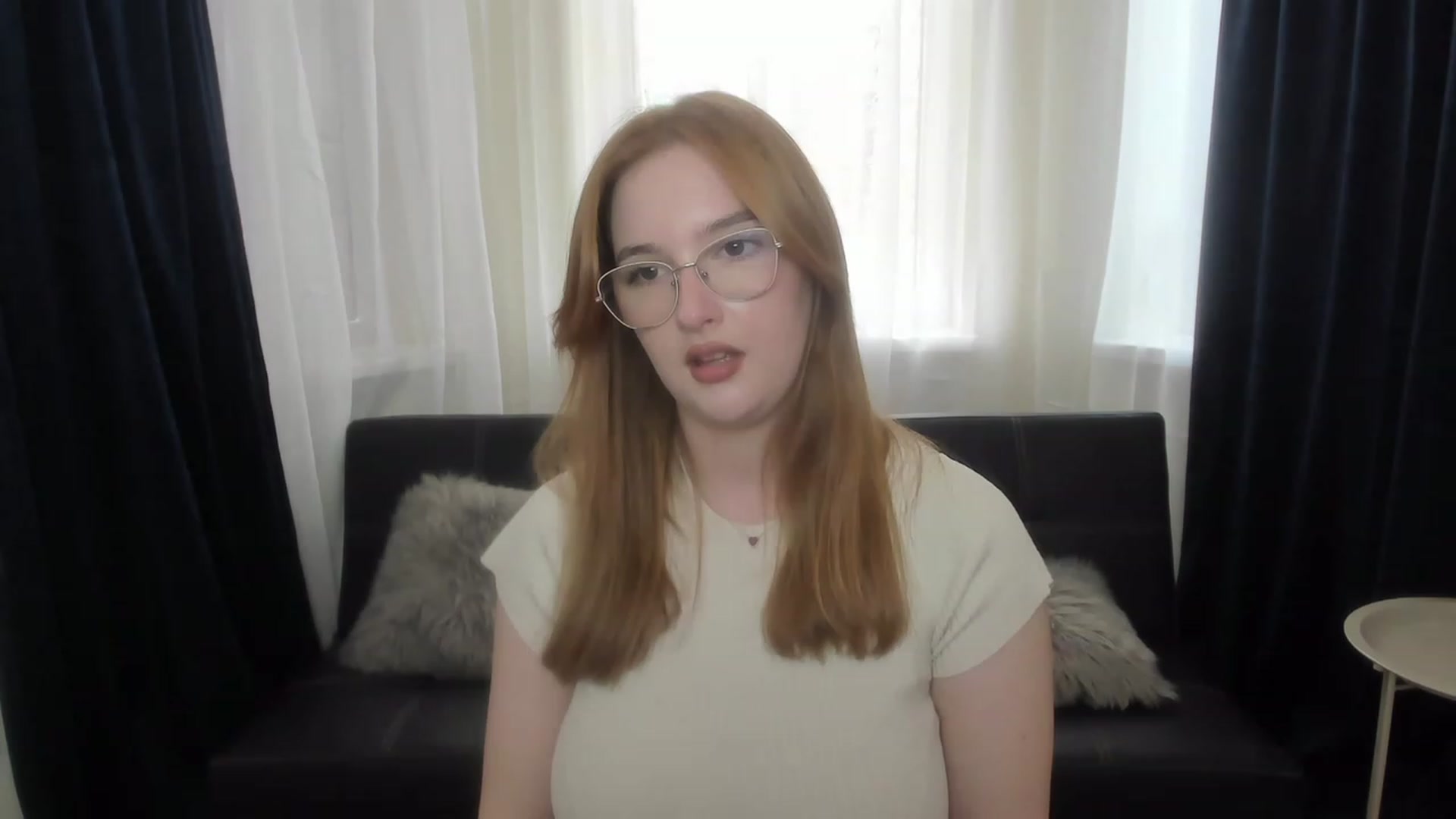 Gallery image thumbnail from AnaFoxy's myfreecams stream on, 07/23/2023, 11:57 image 9 of 20