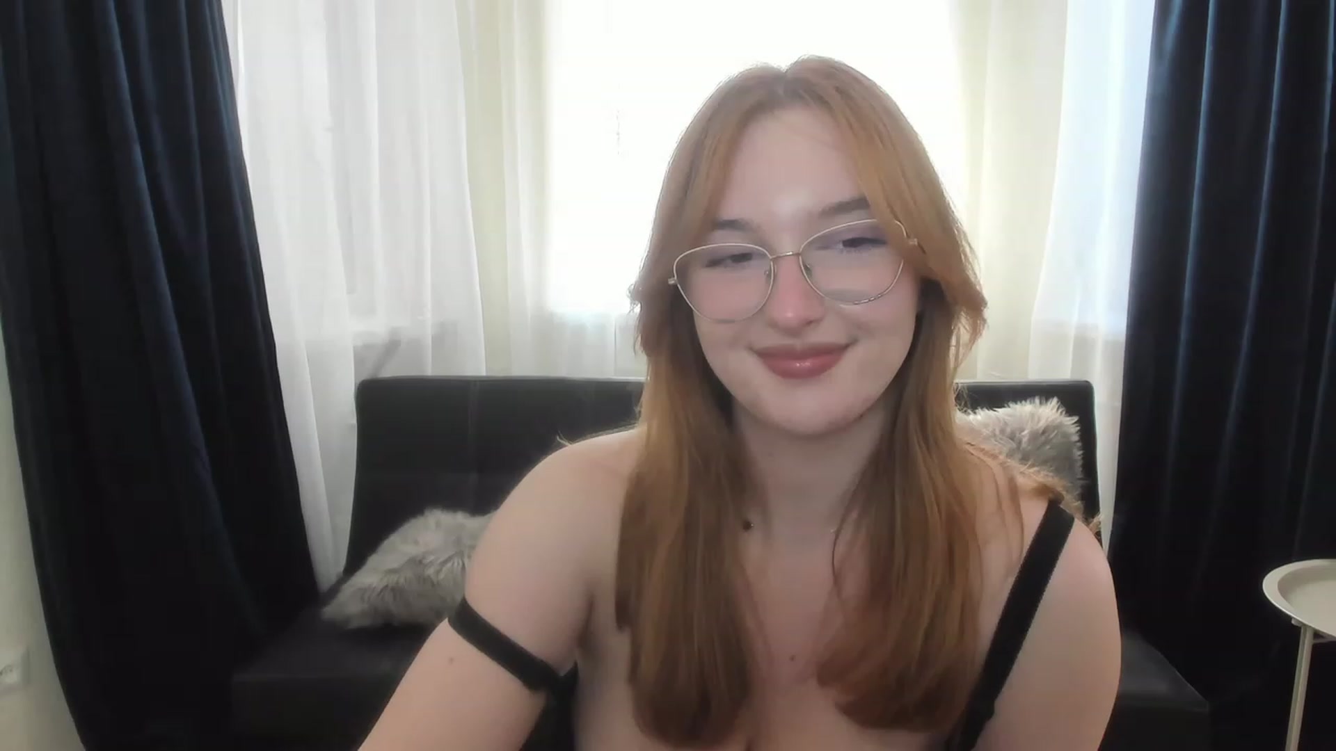 Gallery image thumbnail from AnaFoxy's myfreecams stream on, 07/24/2023, 12:24 image 17 of 20