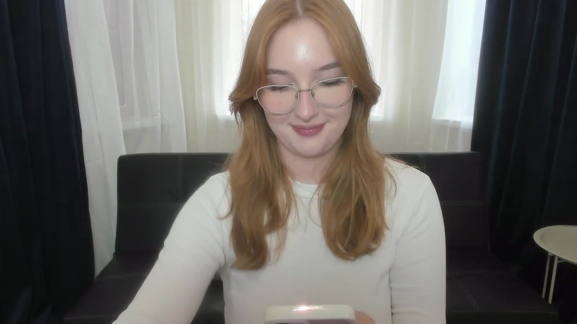 Gallery image thumbnail from AnaFoxy's myfreecams stream on, 07/27/2023, 08:39 image 10 of 20