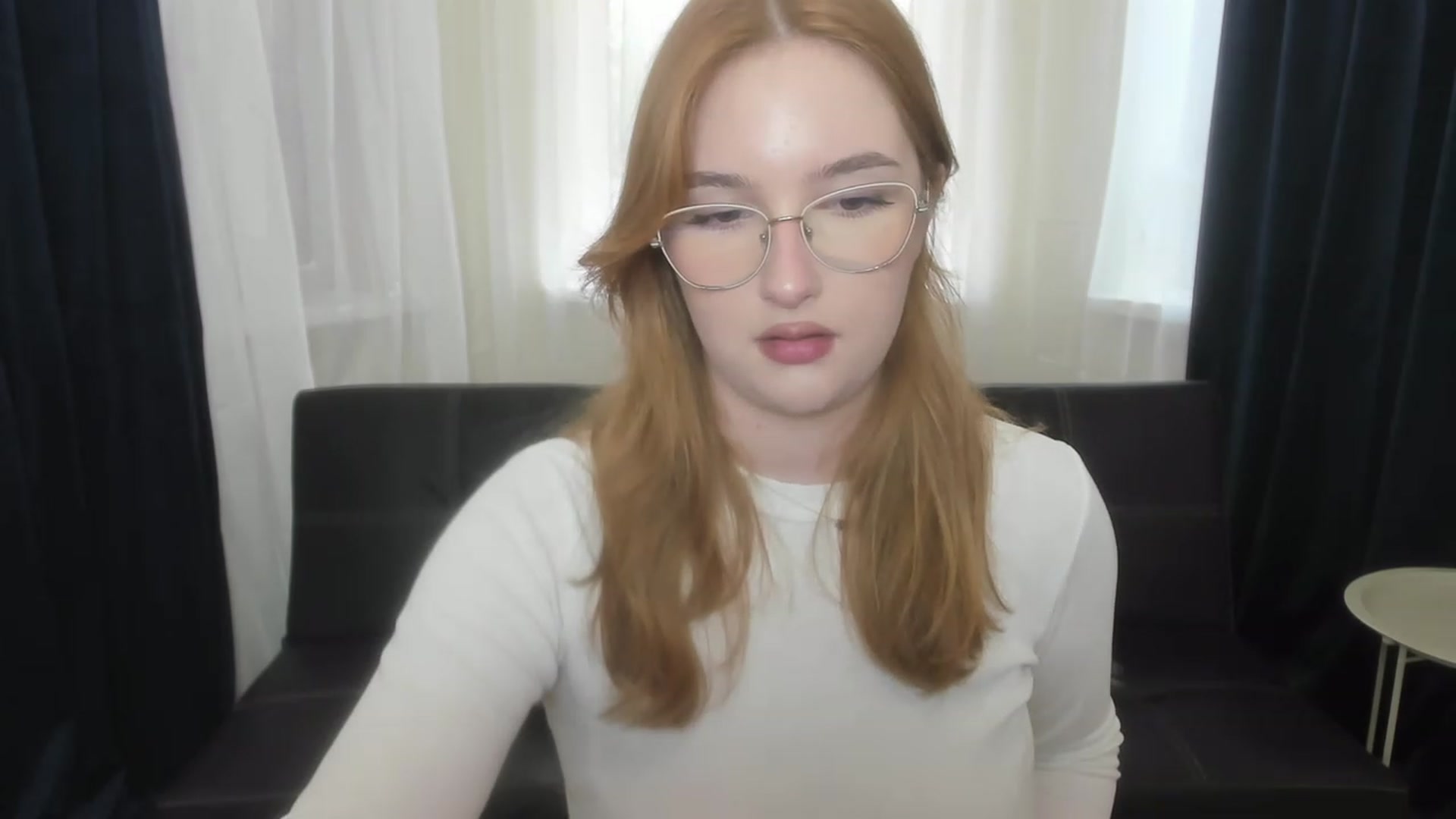 Gallery image thumbnail from AnaFoxy's myfreecams stream on, 07/27/2023, 08:39 image 14 of 20
