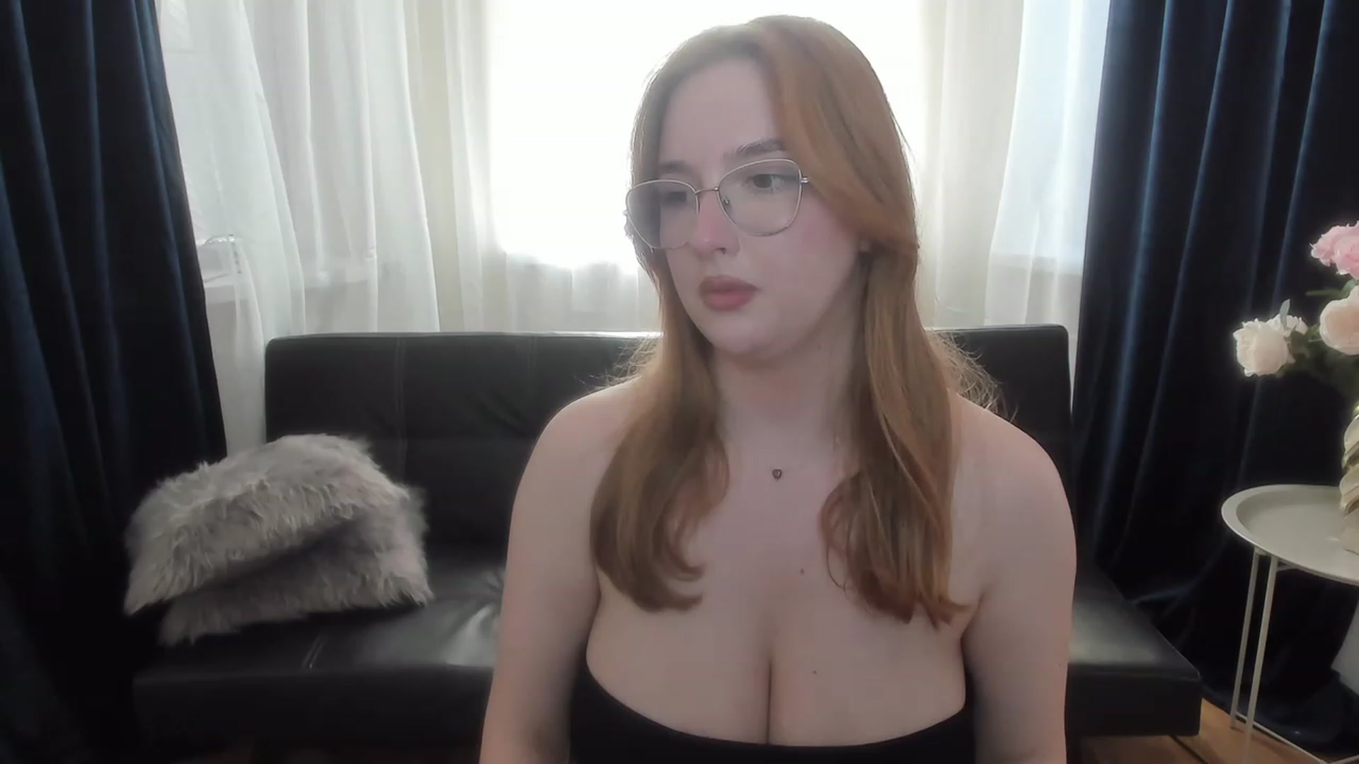 Gallery image thumbnail from AnaFoxy's myfreecams stream on, 07/29/2023, 13:56 image 17 of 20