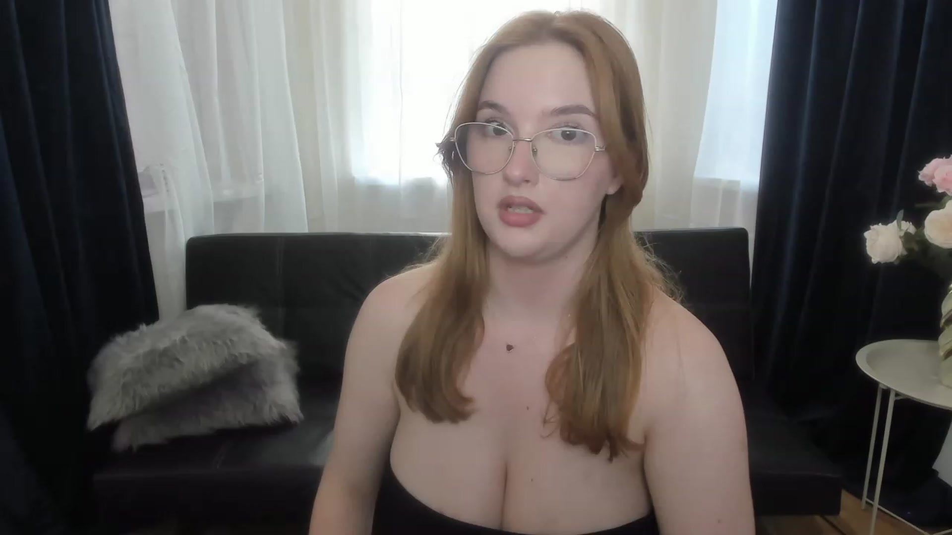 Gallery image thumbnail from AnaFoxy's myfreecams stream on, 07/29/2023, 13:56 image 19 of 20