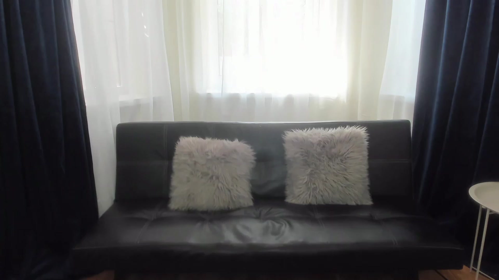 Gallery image thumbnail from AnaFoxy's myfreecams stream on, 08/01/2023, 11:41 image 6 of 20