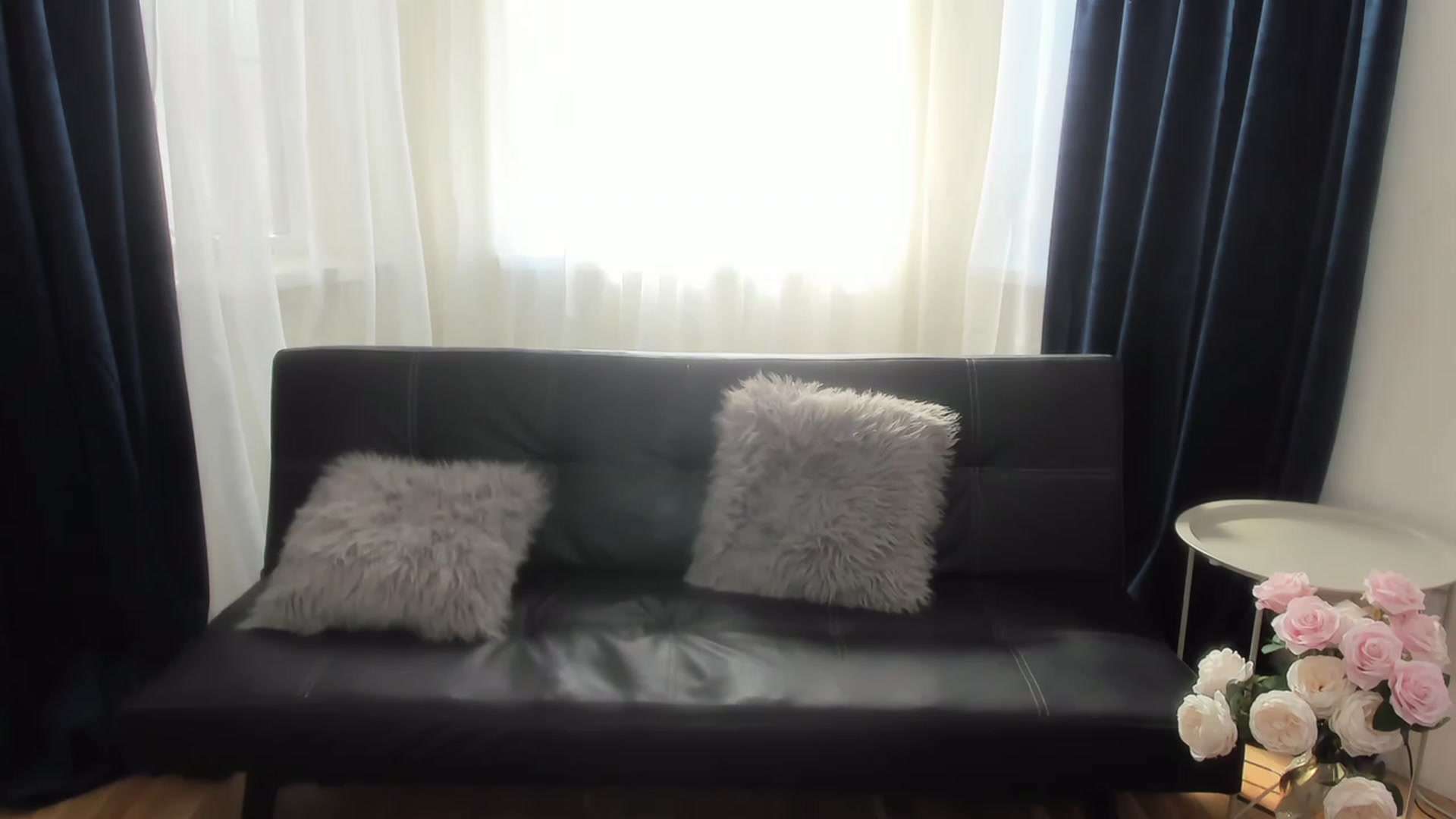Gallery image thumbnail from AnaFoxy's myfreecams stream on, 08/16/2023, 12:41 image 19 of 20