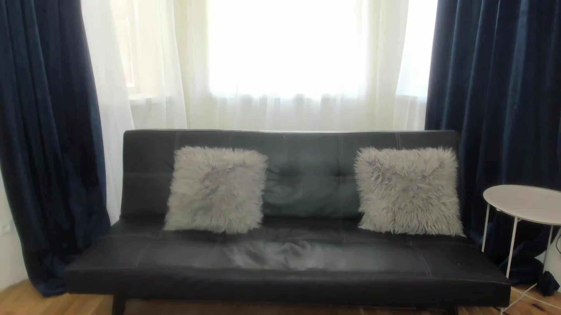 Gallery image thumbnail from AnaFoxy's myfreecams stream on, 08/20/2023, 09:23 image 12 of 20