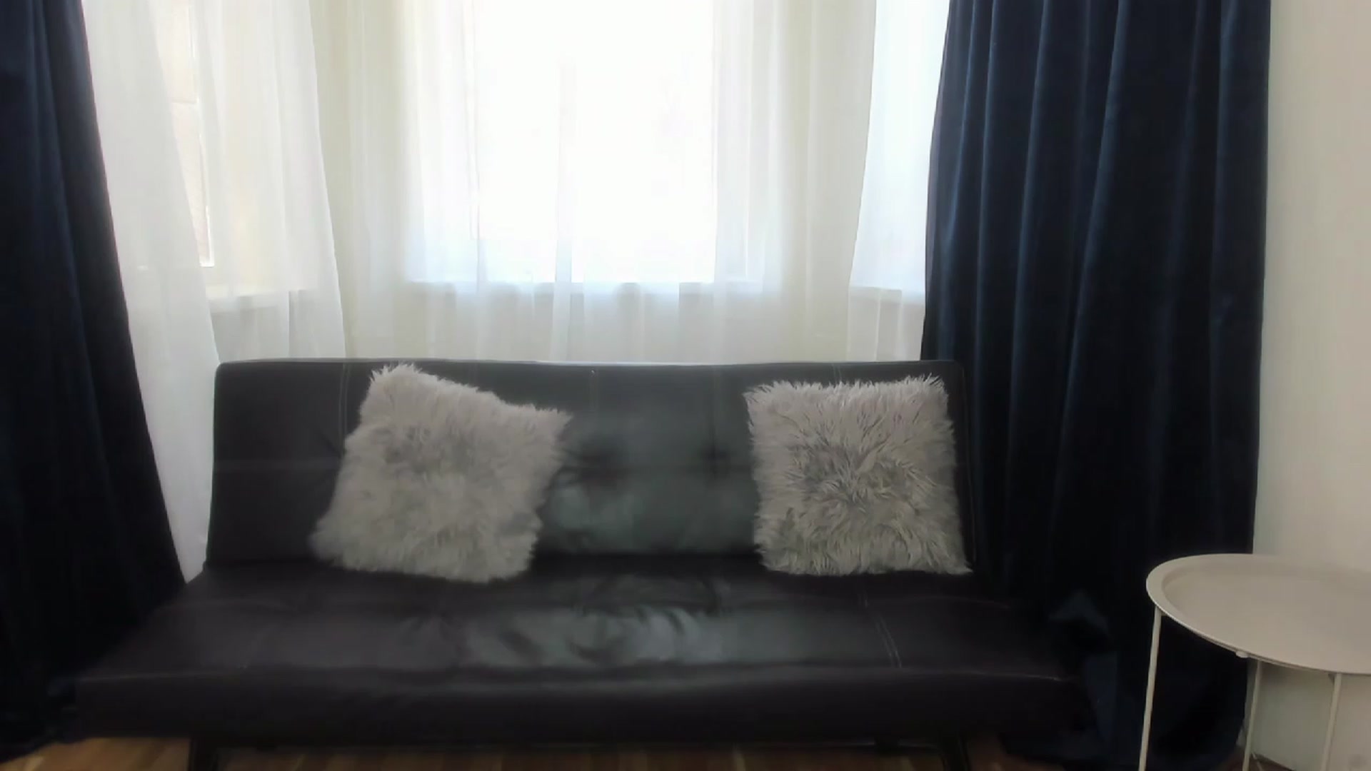 Gallery image thumbnail from AnaFoxy's myfreecams stream on, 08/27/2023, 09:52 image 4 of 20