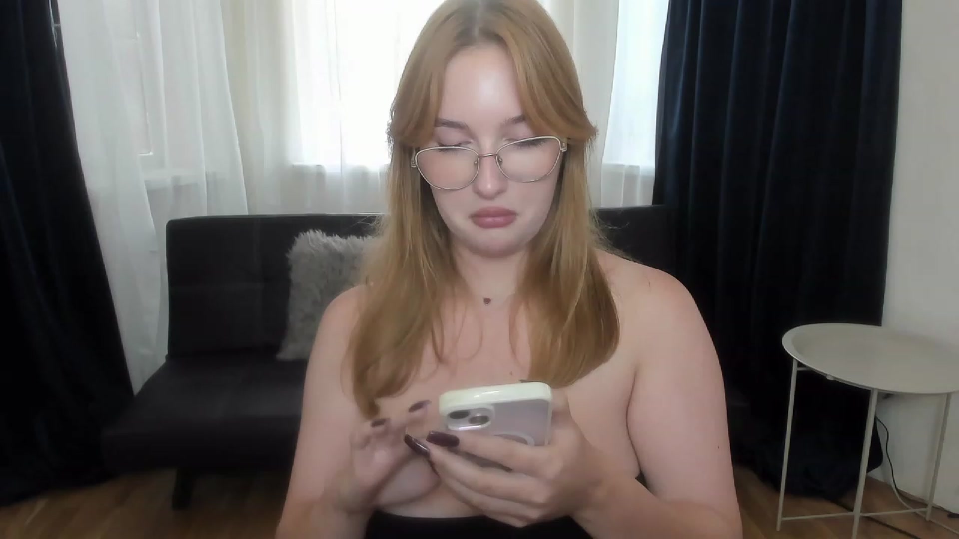 Gallery image thumbnail from AnaFoxy's myfreecams stream on, 09/07/2023, 10:18 image 12 of 20