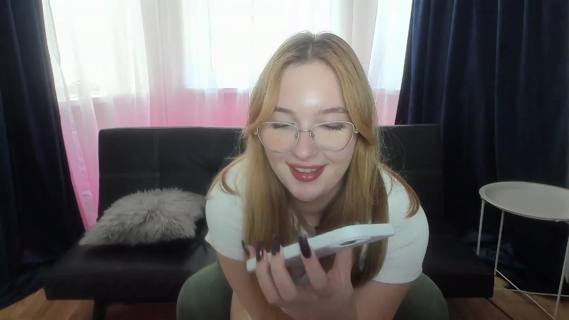 Gallery image thumbnail from AnaFoxy's myfreecams stream on, 09/23/2023, 10:22 image 2 of 20
