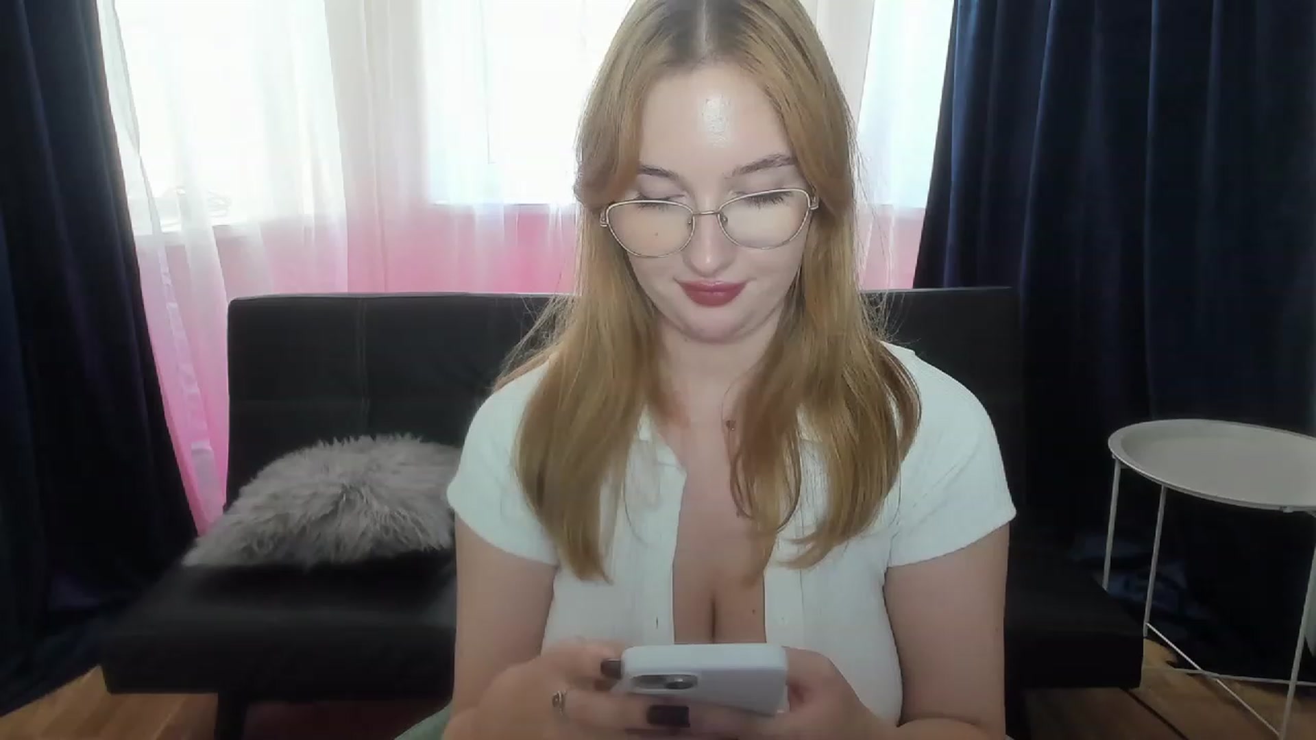 Gallery image thumbnail from AnaFoxy's myfreecams stream on, 09/23/2023, 10:22 image 17 of 20