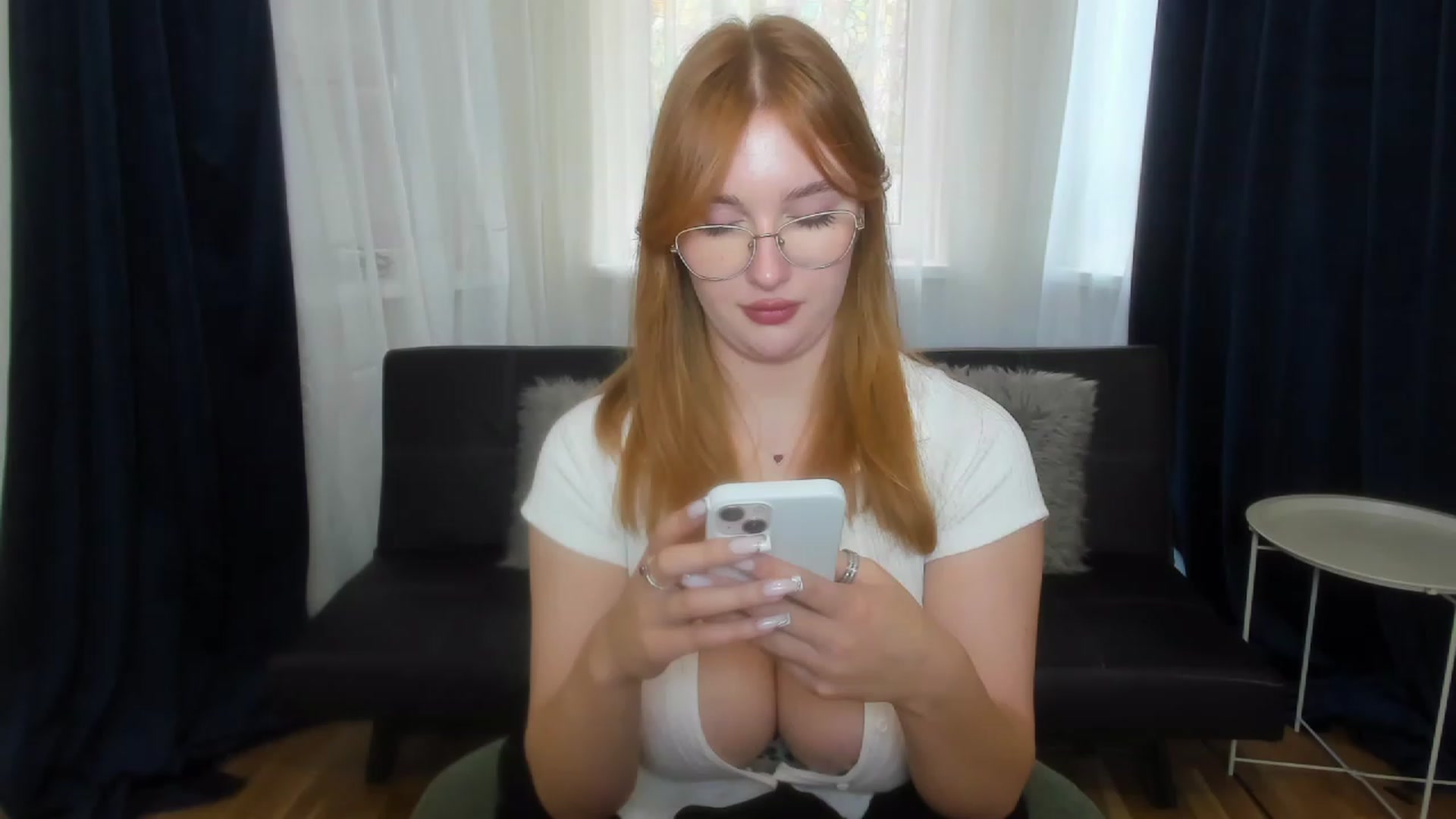Gallery image thumbnail from AnaFoxy's myfreecams stream on, 10/08/2023, 11:23 image 5 of 20