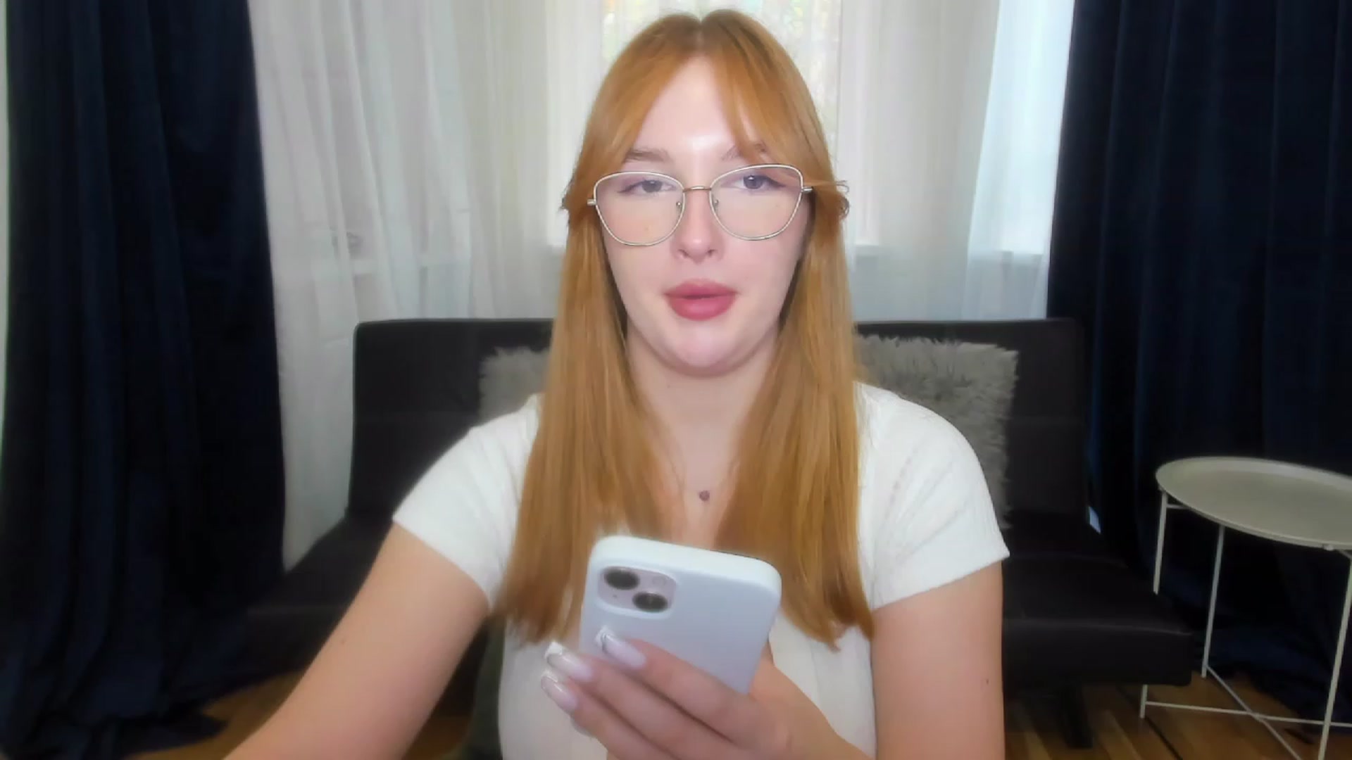 Gallery image thumbnail from AnaFoxy's myfreecams stream on, 10/08/2023, 11:23 image 9 of 20