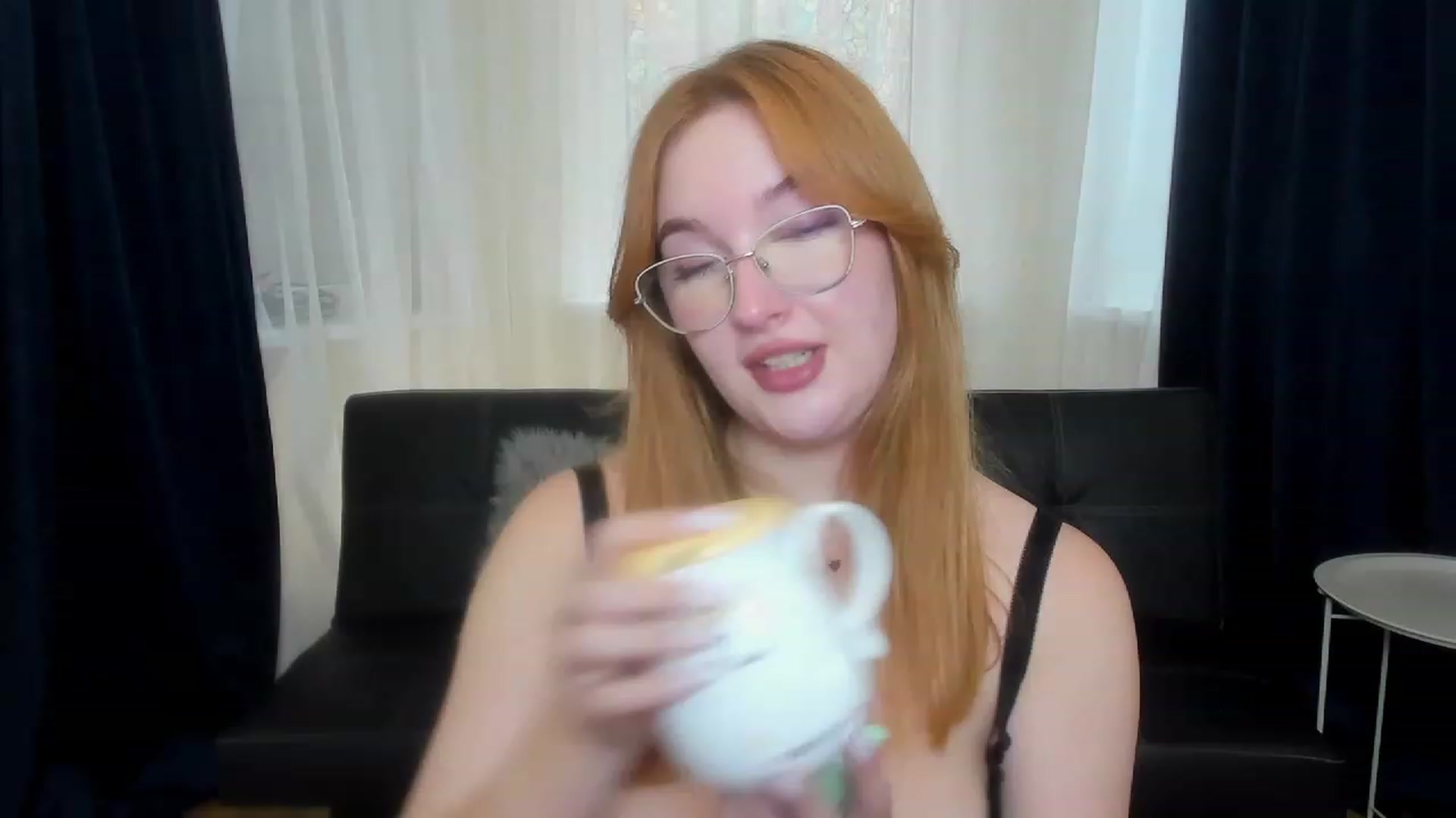 Gallery image thumbnail from AnaFoxy's myfreecams stream on, 10/15/2023, 09:02 image 9 of 20