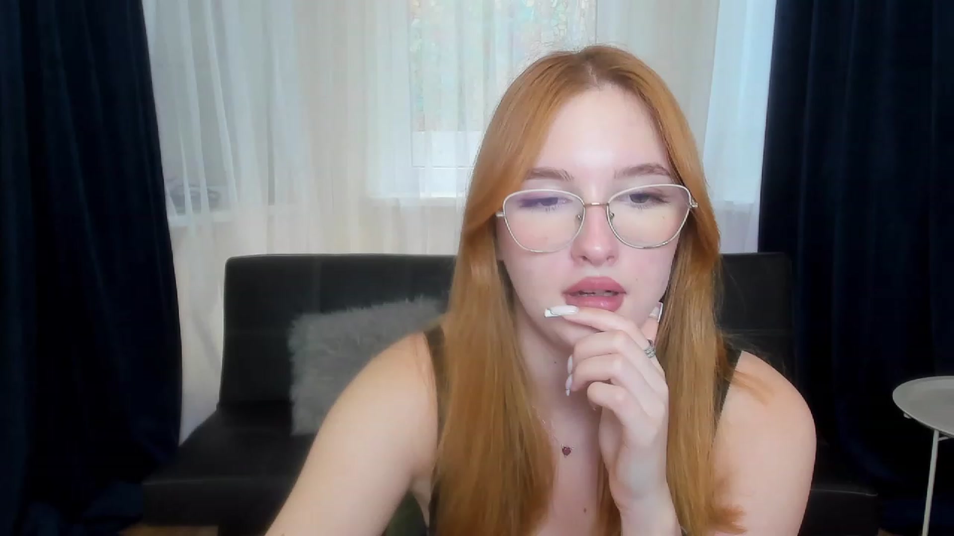 Gallery image thumbnail from AnaFoxy's myfreecams stream on, 10/15/2023, 10:47 image 4 of 20