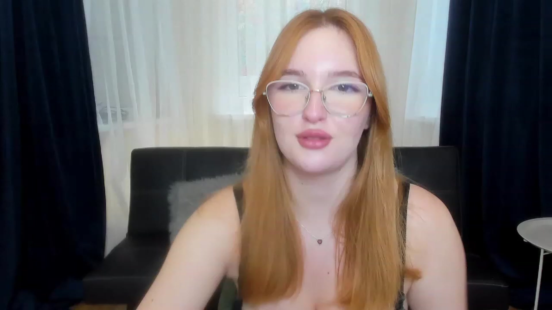 Gallery image thumbnail from AnaFoxy's myfreecams stream on, 10/15/2023, 10:47 image 9 of 20