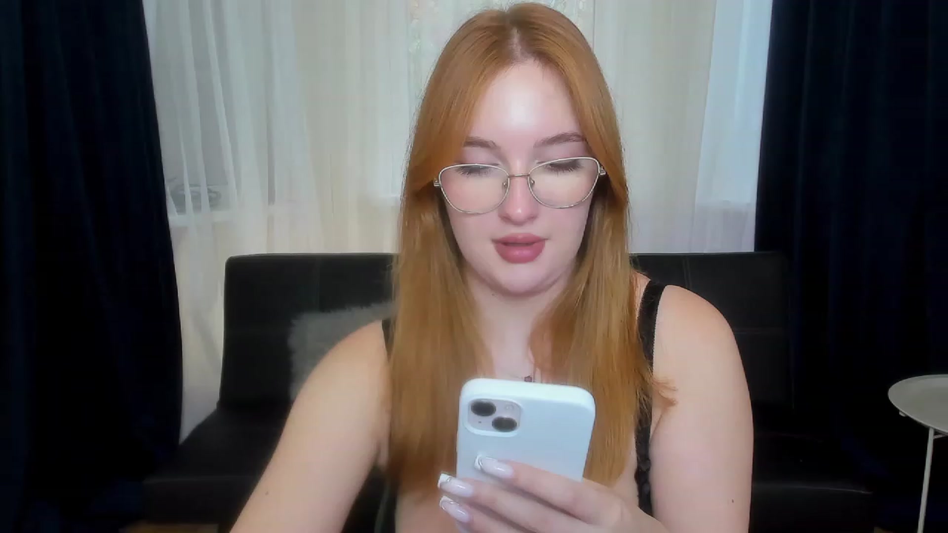 Gallery image thumbnail from AnaFoxy's myfreecams stream on, 10/15/2023, 10:47 image 15 of 20