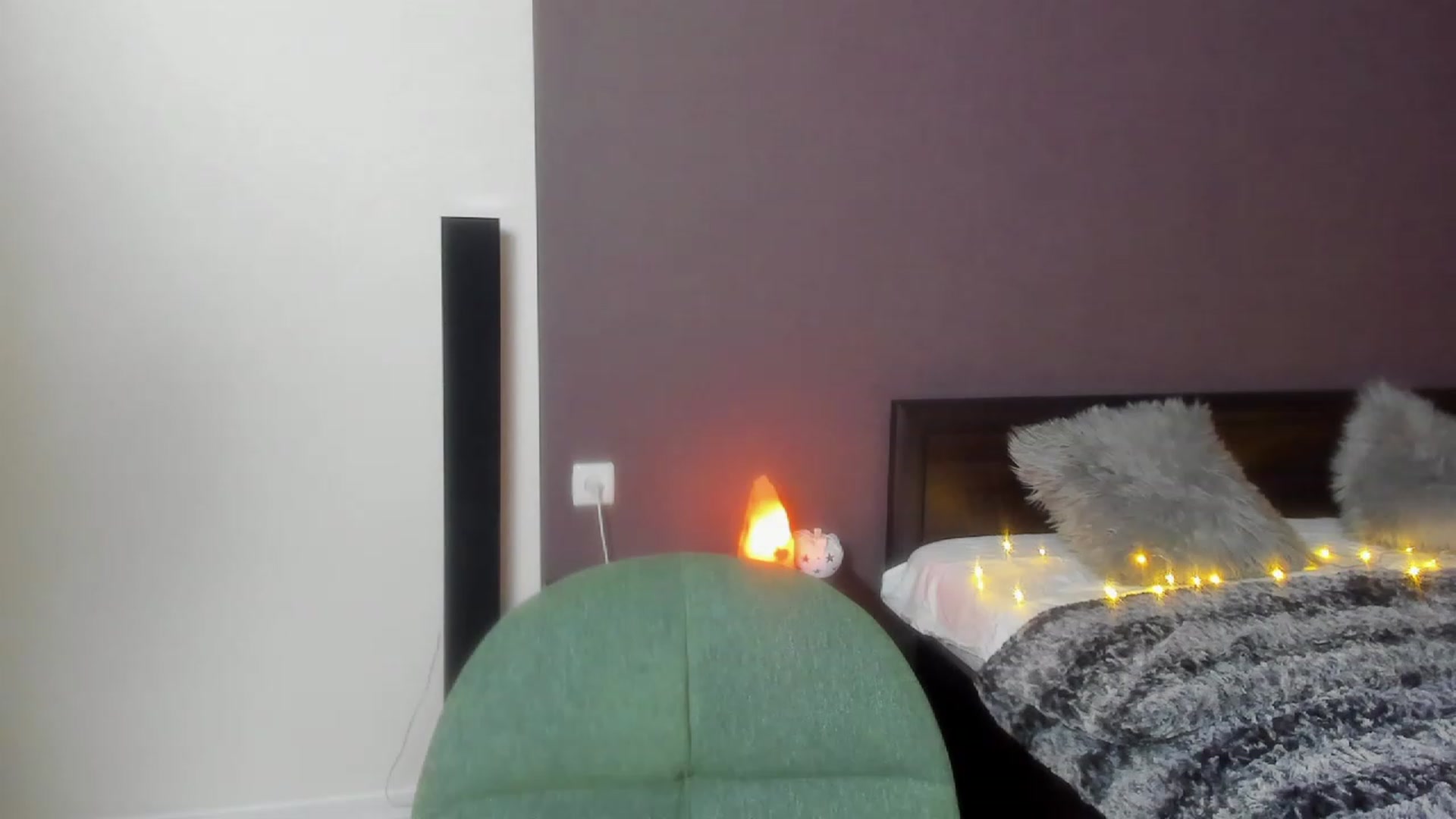 Gallery image thumbnail from AnaFoxy's myfreecams stream on, 10/26/2023, 11:17 image 9 of 20