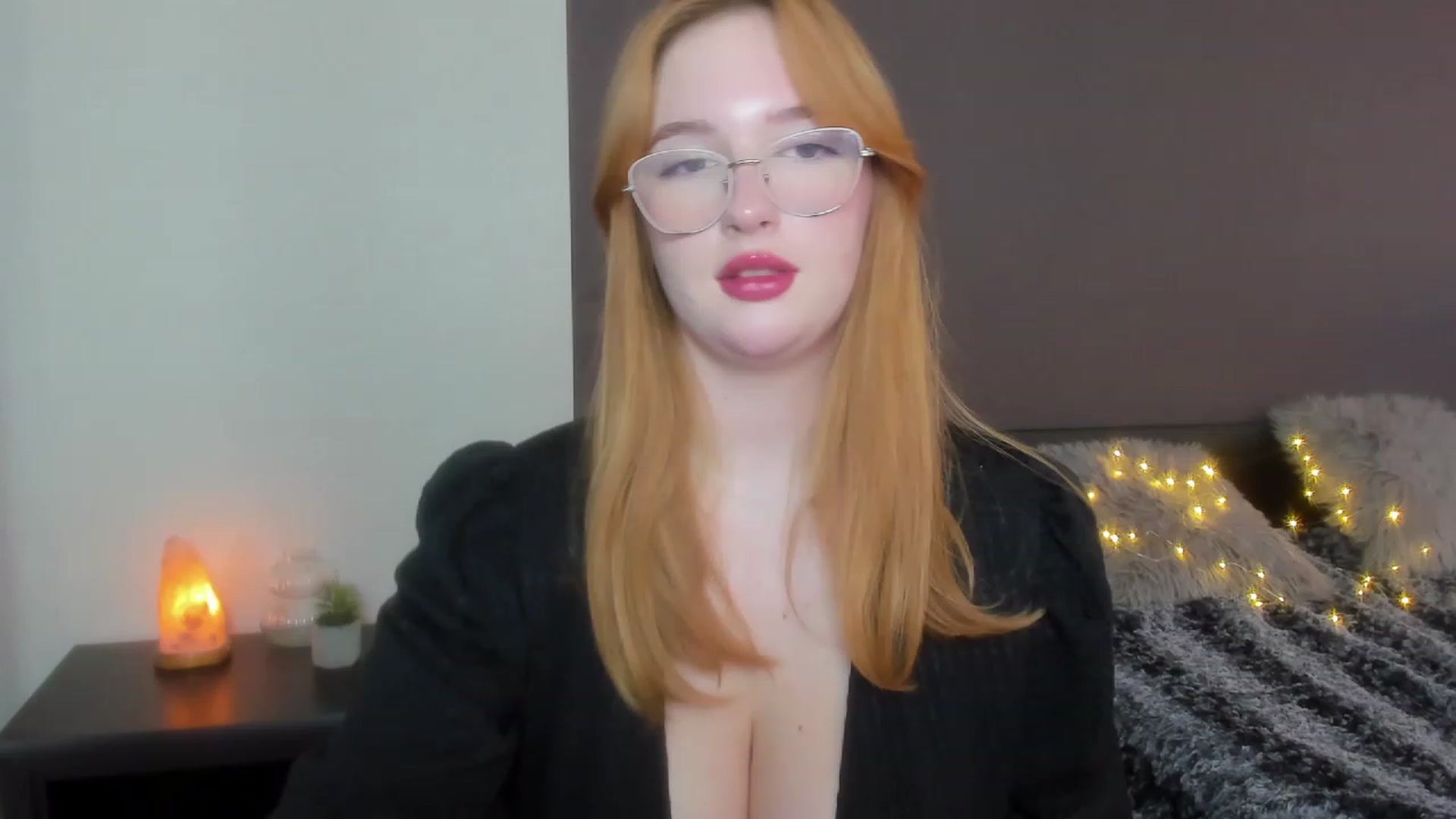 Gallery image thumbnail from AnaFoxy's myfreecams stream on, 10/30/2023, 12:30 image 2 of 20