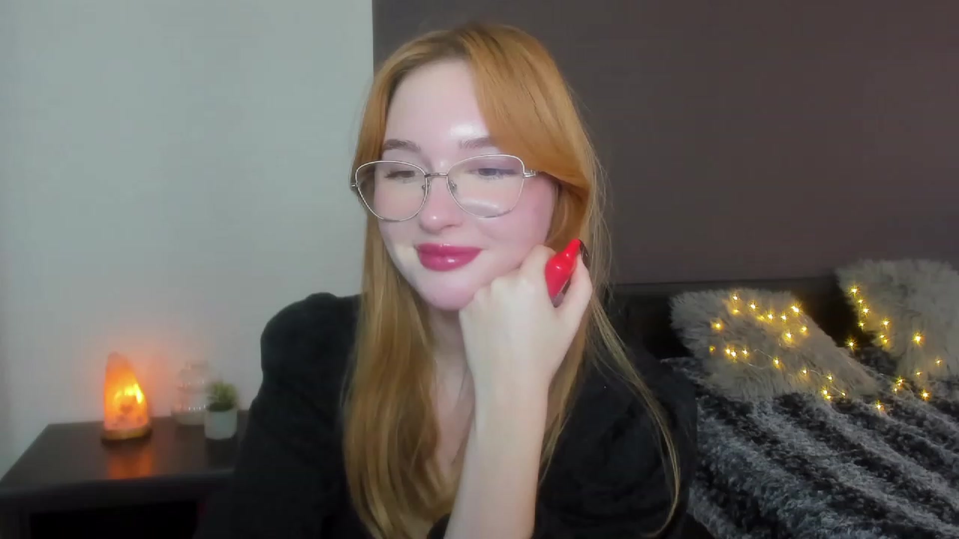Gallery image thumbnail from AnaFoxy's myfreecams stream on, 10/30/2023, 12:30 image 4 of 20