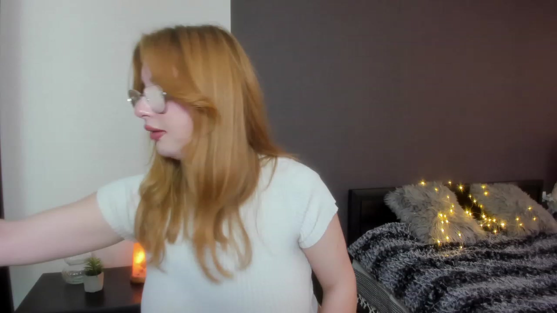 Gallery image thumbnail from AnaFoxy's myfreecams stream on, 11/05/2023, 12:54 image 18 of 20