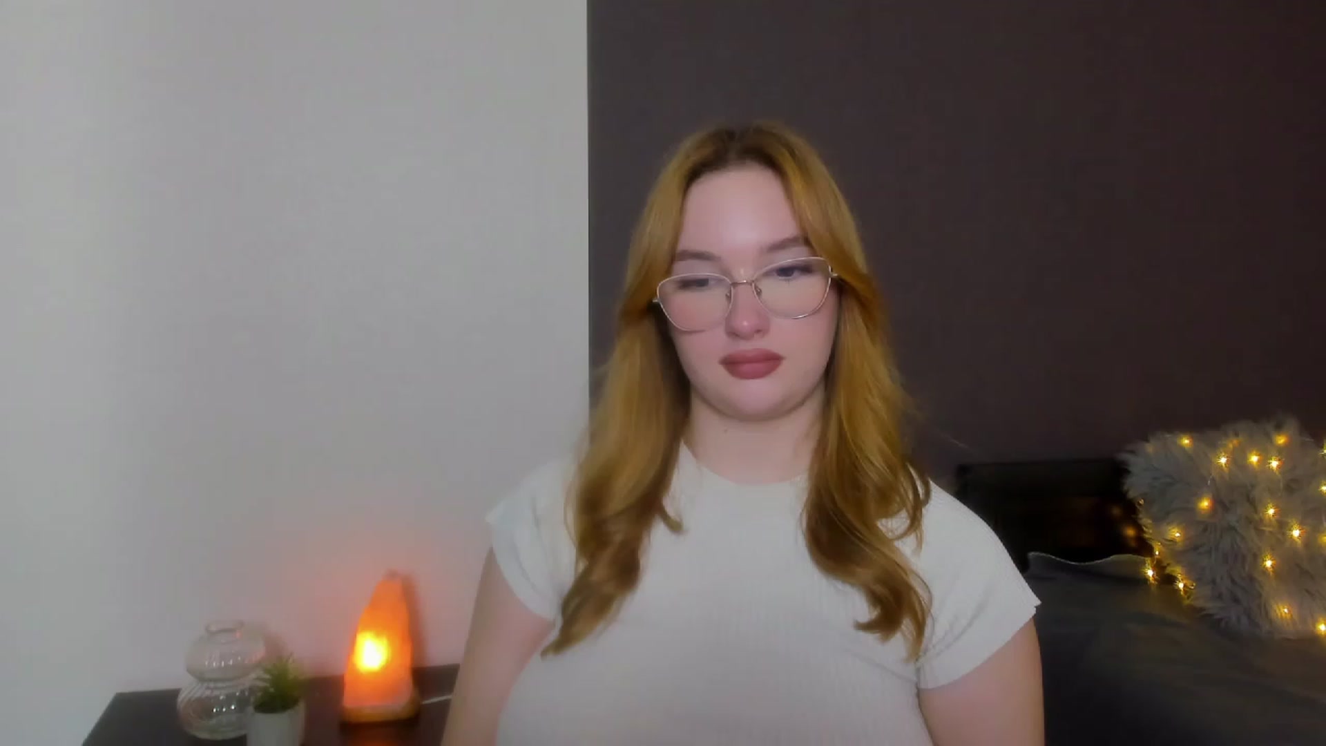 Gallery image thumbnail from AnaFoxy's myfreecams stream on, 11/13/2023, 10:48 image 9 of 20