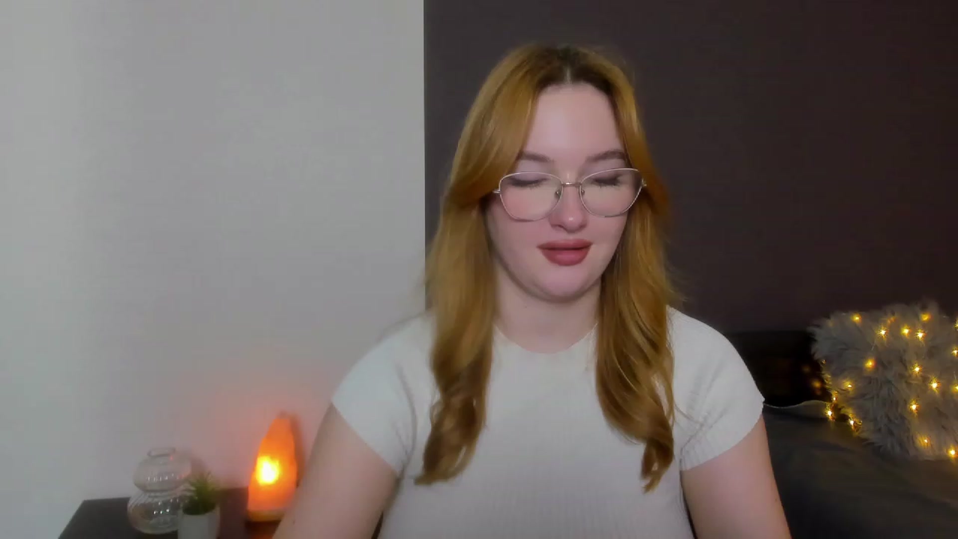 Gallery image thumbnail from AnaFoxy's myfreecams stream on, 11/13/2023, 10:48 image 3 of 20