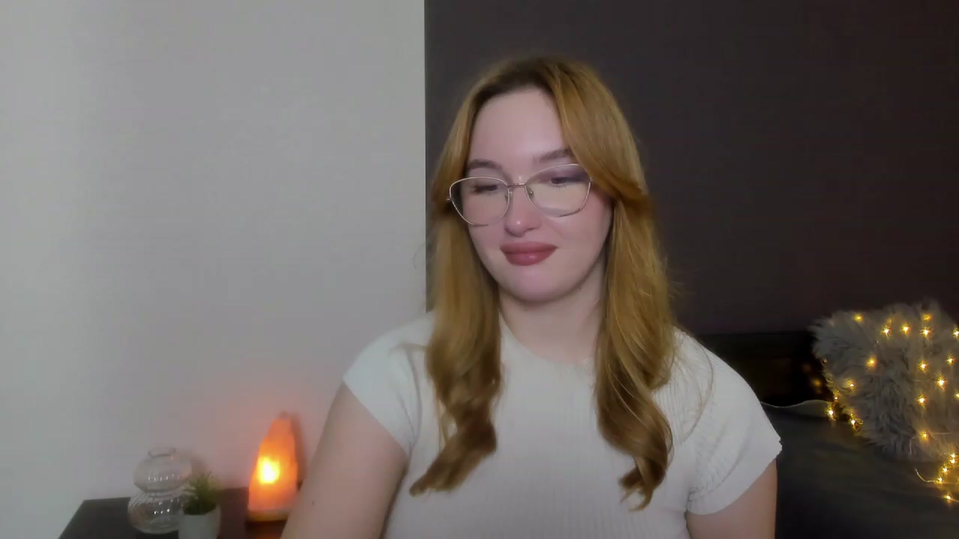 Gallery image thumbnail from AnaFoxy's myfreecams stream on, 11/13/2023, 10:48 image 15 of 20