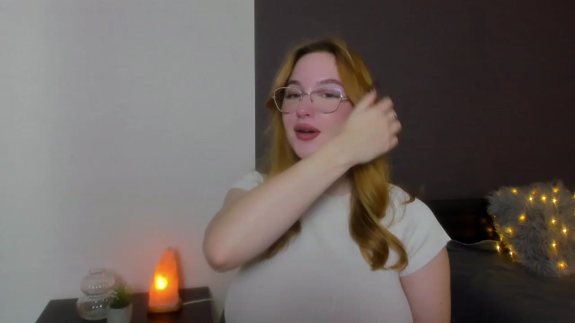 Gallery image thumbnail from AnaFoxy's myfreecams stream on, 11/13/2023, 10:48 image 13 of 20